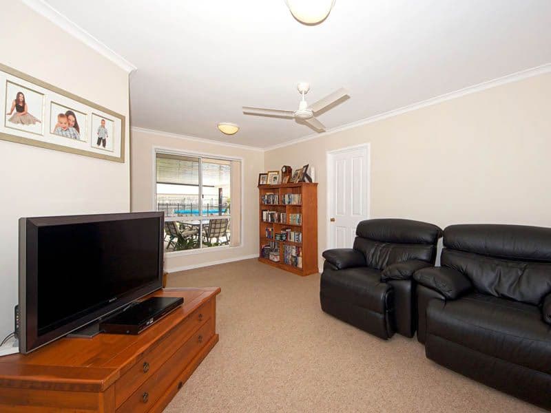 12 Winch Court, BANKSIA BEACH QLD 4507, Banksia Beach - Thumbnail 3
