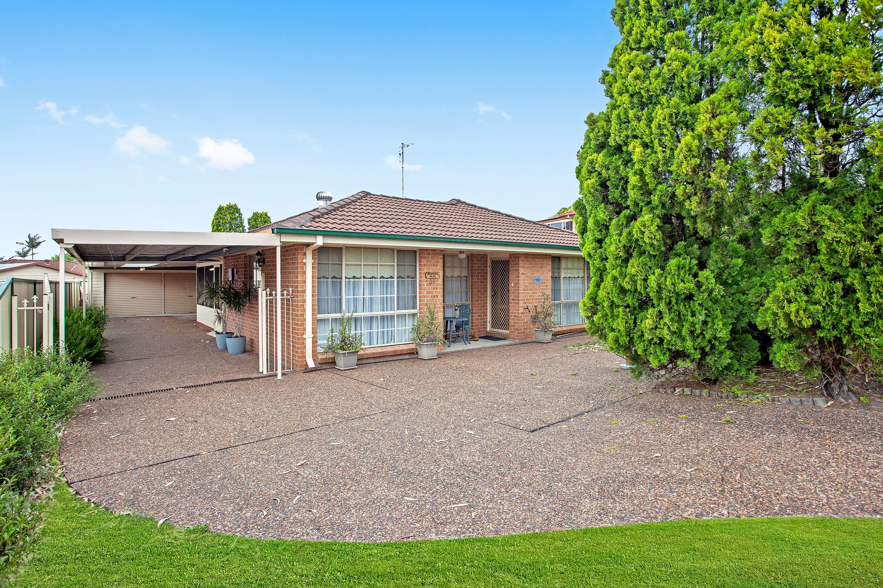 35 Brittania Drive, Watanobbi - Image 1