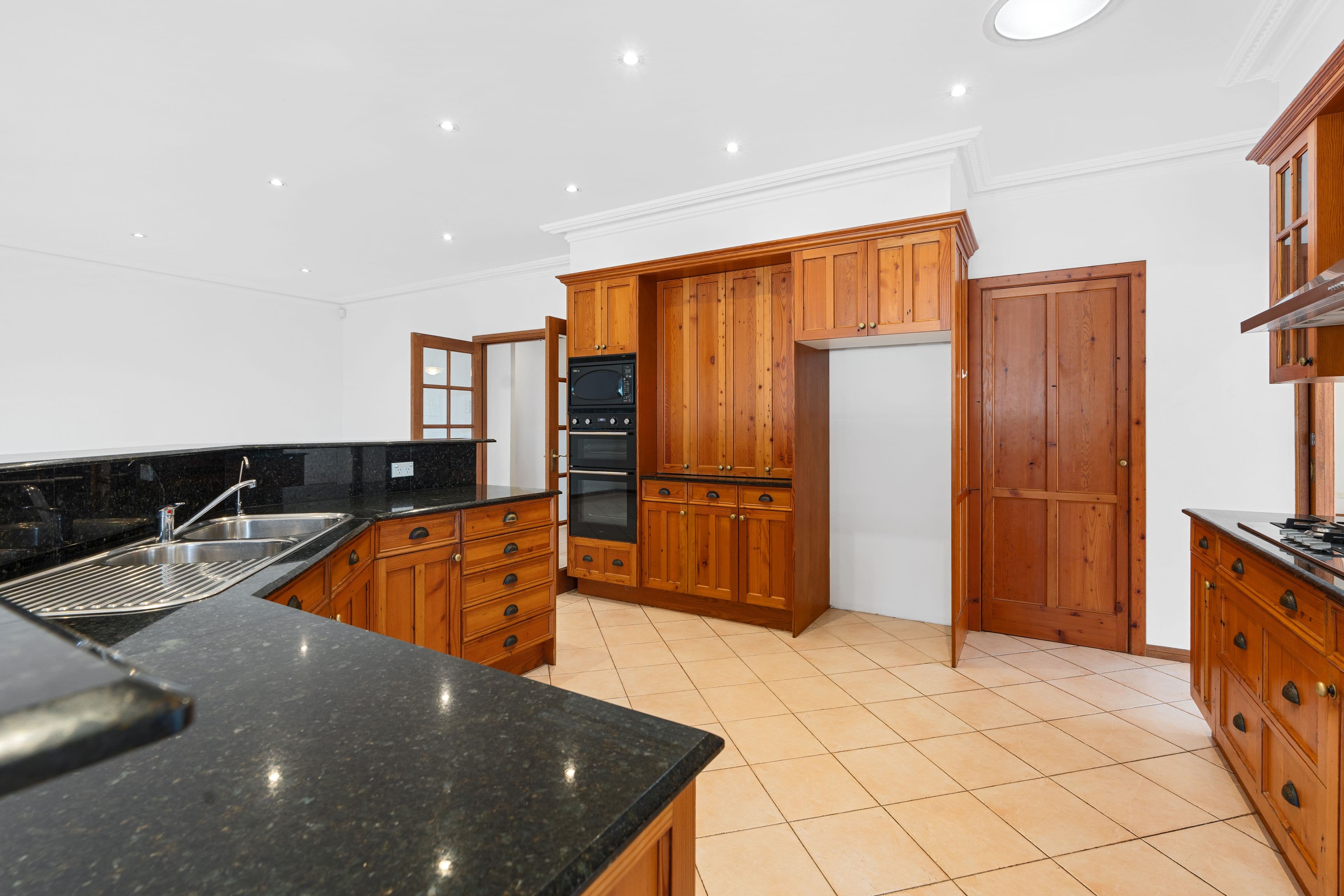 8 Toulouse Street, Cecil Hills NSW 2171, Cecil Hills - Thumbnail 4