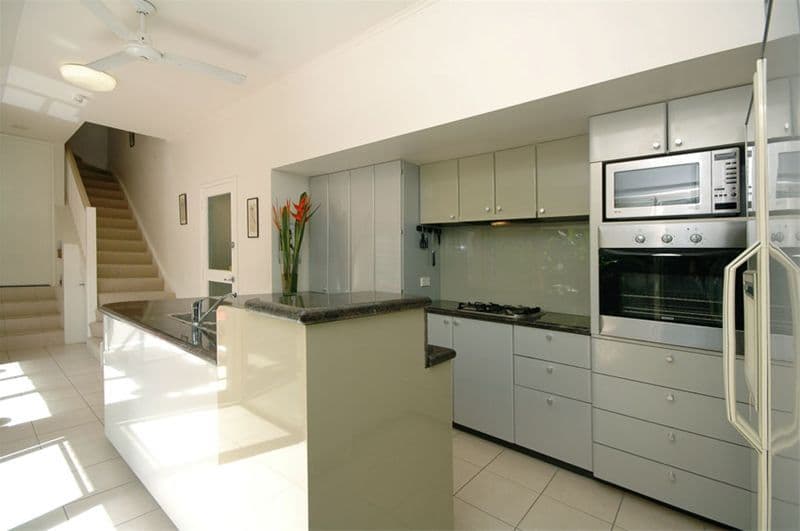48  Douglas Street, SPRING HILL QLD 4000, Spring Hill - Thumbnail 4