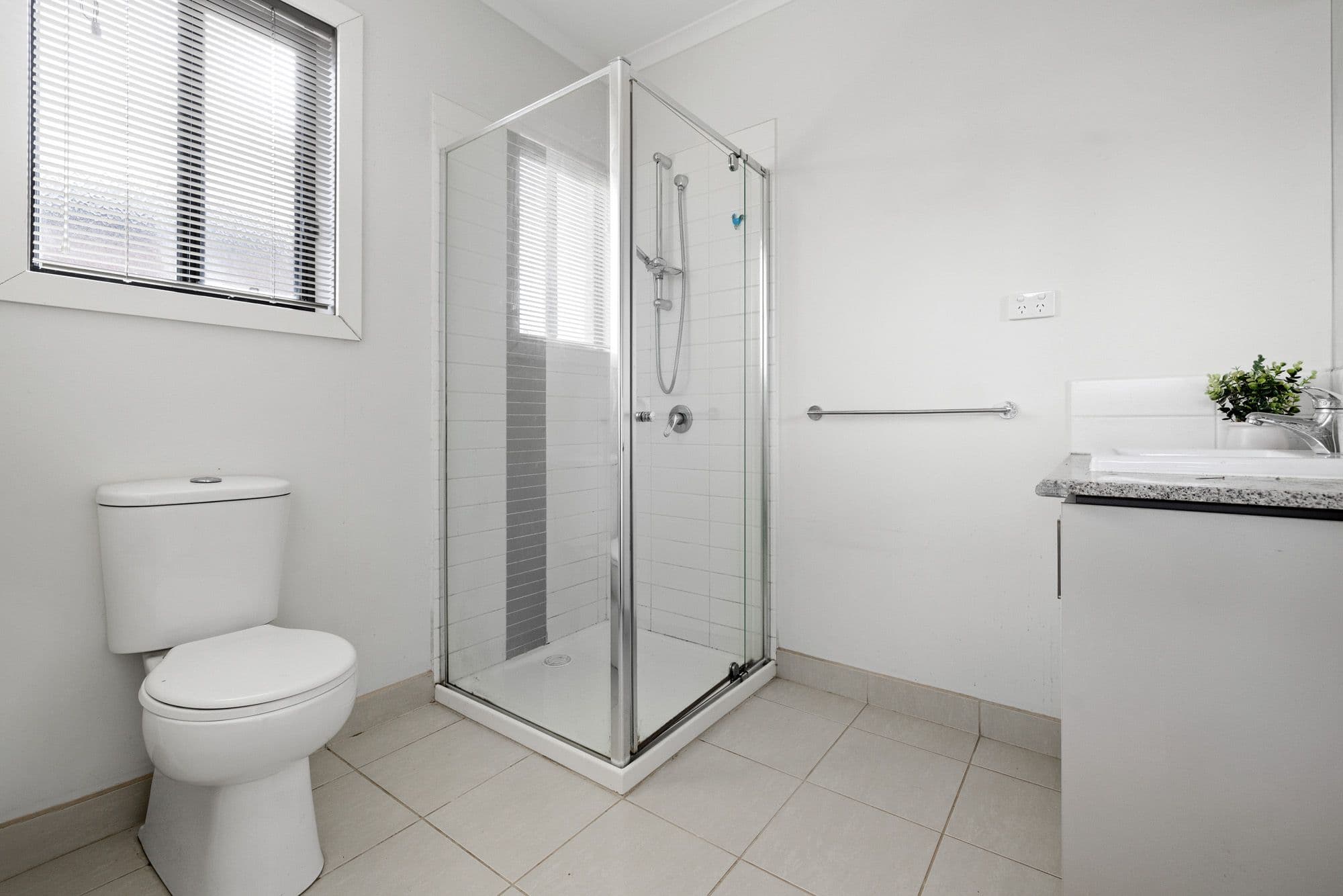 17 Clematis Crescent, MANOR LAKES VIC 3024, Manor Lakes - Thumbnail 3