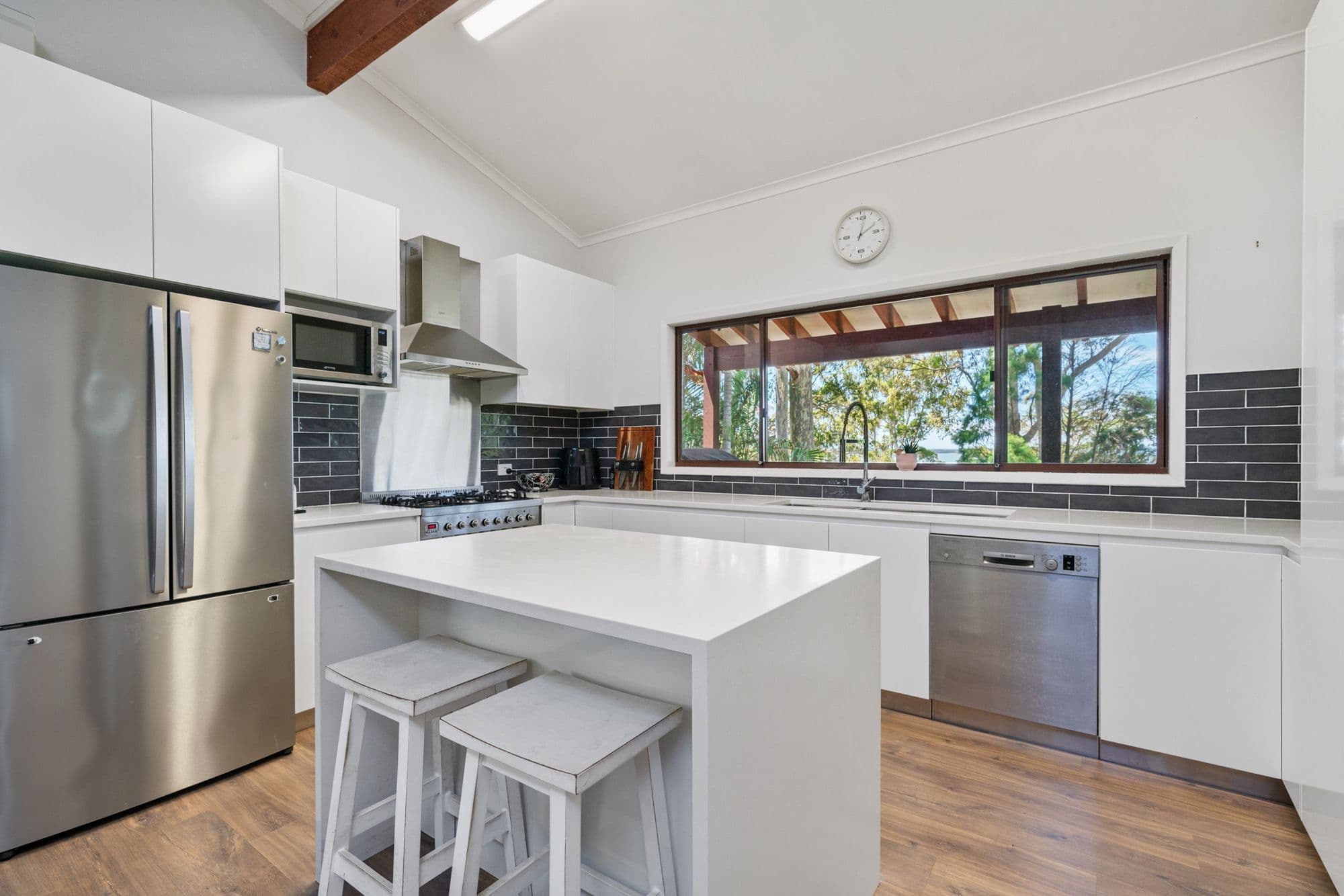 11 Kenmare Avenue, Berkeley Vale NSW 2261, Berkeley Vale - Thumbnail 2