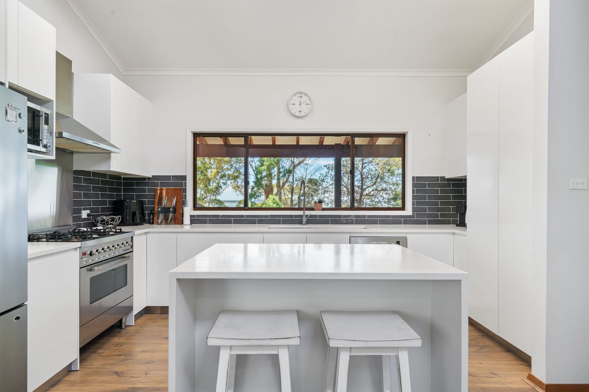 11 Kenmare Avenue, Berkeley Vale NSW 2261, Berkeley Vale - Thumbnail 4