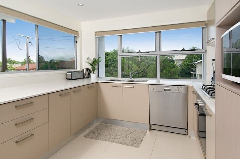 10 Ovey Street, MORNINGSIDE QLD 4170, Morningside - Thumbnail 5