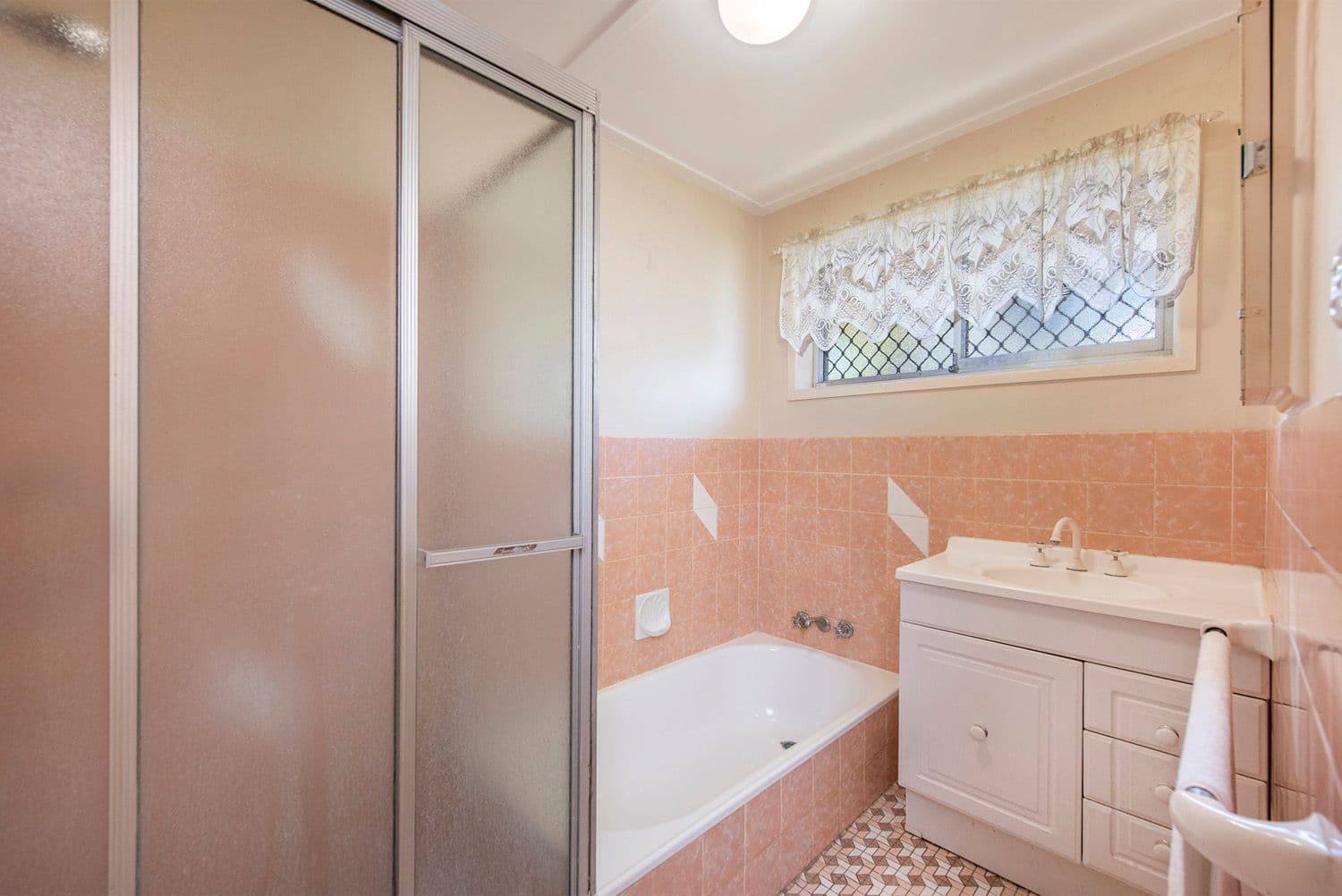 12 Worrell Street, Macgregor QLD 4109, Macgregor - Thumbnail 3