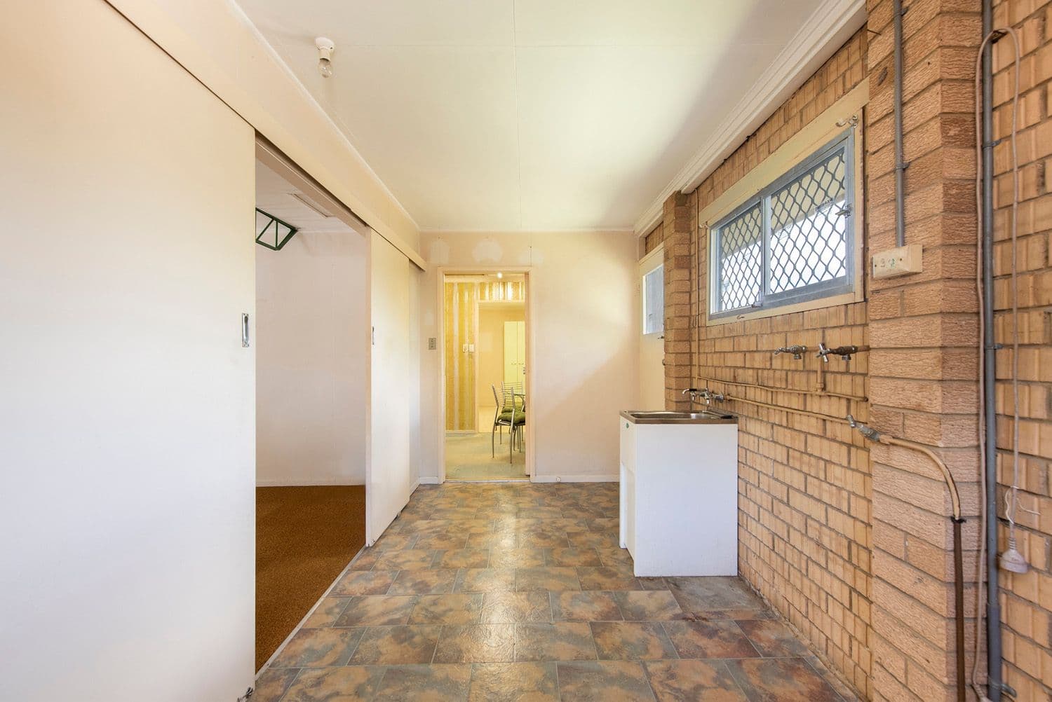 12 Worrell Street, Macgregor QLD 4109, Macgregor - Thumbnail 7
