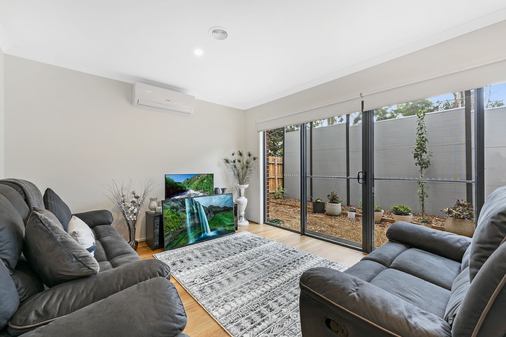 36 Innes Court, Berwick VIC 3806, Berwick - Thumbnail 3