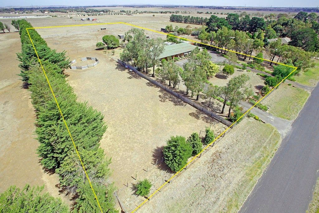 35 Edgerton Road, LOVELY BANKS VIC 3213, Lovely Banks - Image 1