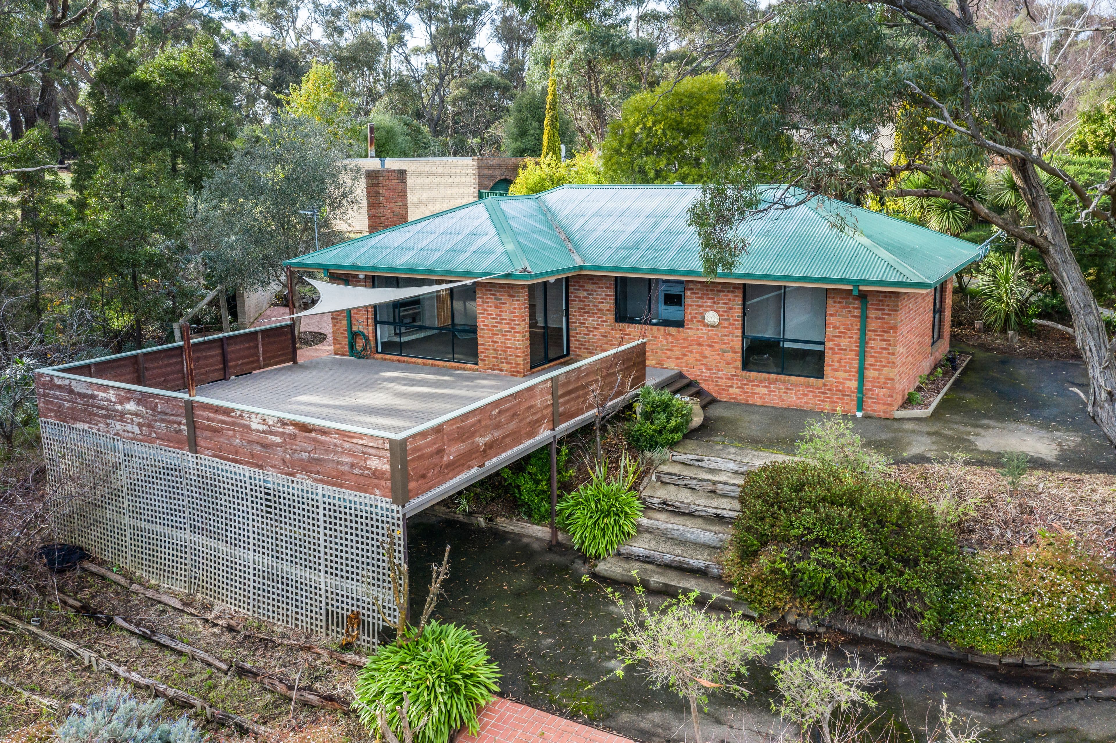 10 Summit Crescent, Brown Hill VIC 3350, Brown Hill - Thumbnail 2