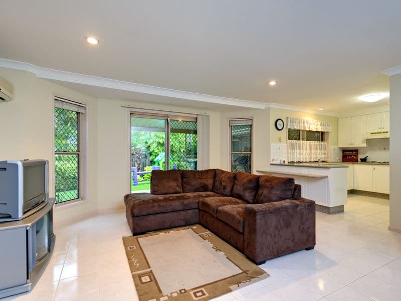 5 Ashford Place, PARKINSON QLD 4115, Parkinson - Thumbnail 3