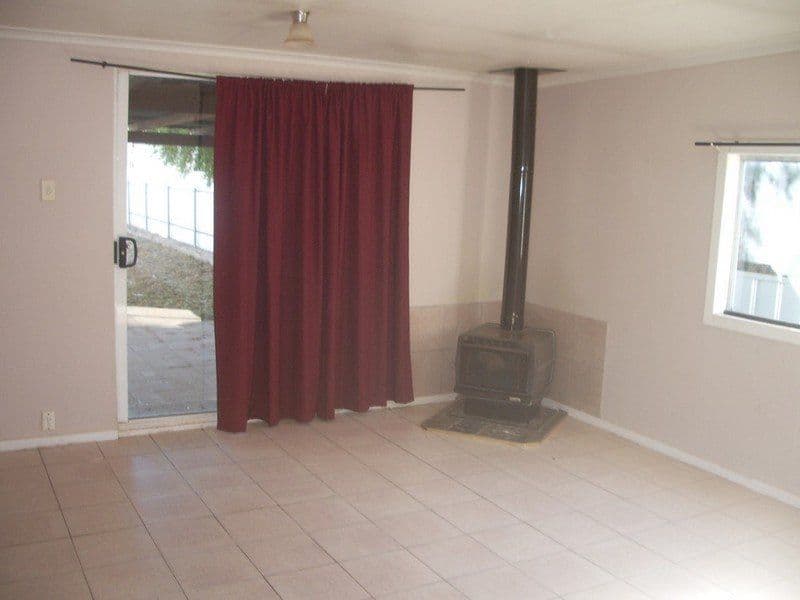 398 Lane Lane, BROKEN HILL NSW 2880, Broken Hill - Thumbnail 4
