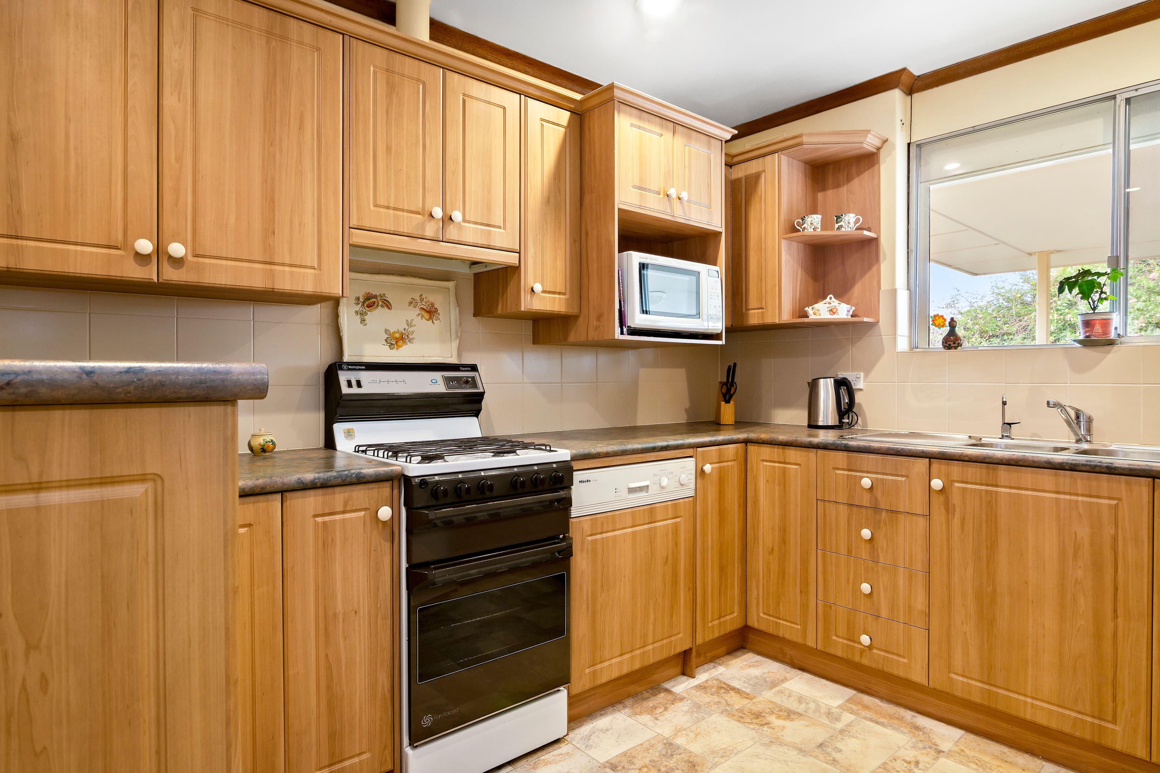 13 Stewart Avenue, Glenelg North SA 5045, Glenelg North - Thumbnail 6