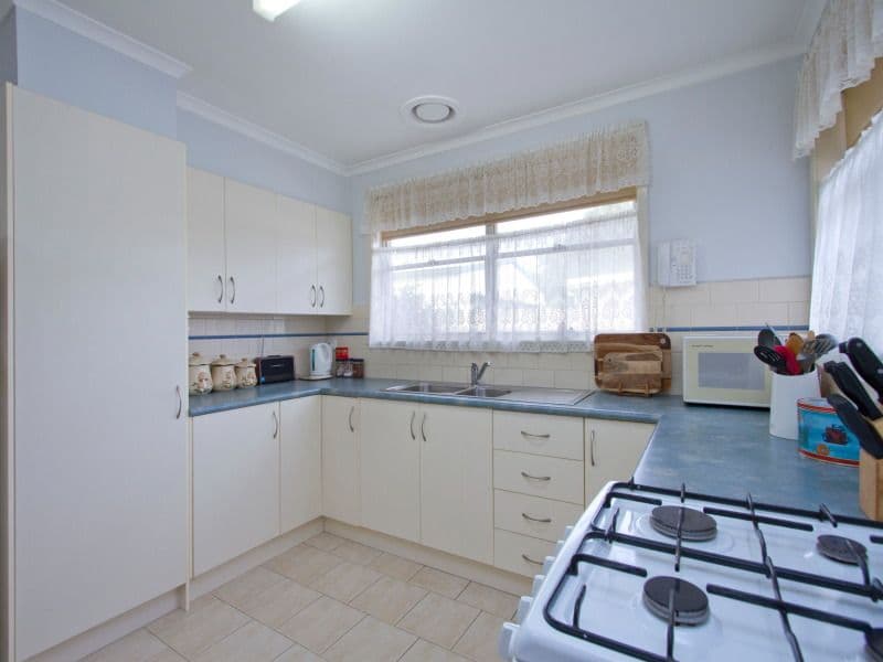 17 Wirilda Crescent, FRANKSTON NORTH VIC 3200, Frankston North - Thumbnail 3