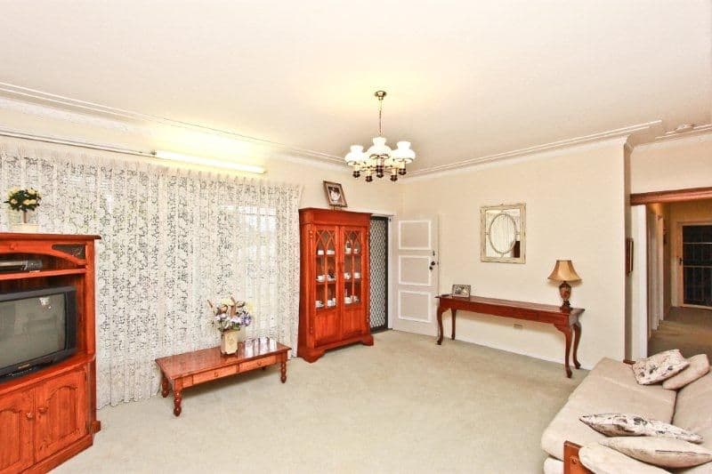 28 Westwood Avenue, ADAMSTOWN HEIGHTS NSW 2289, Adamstown Heights - Thumbnail 2