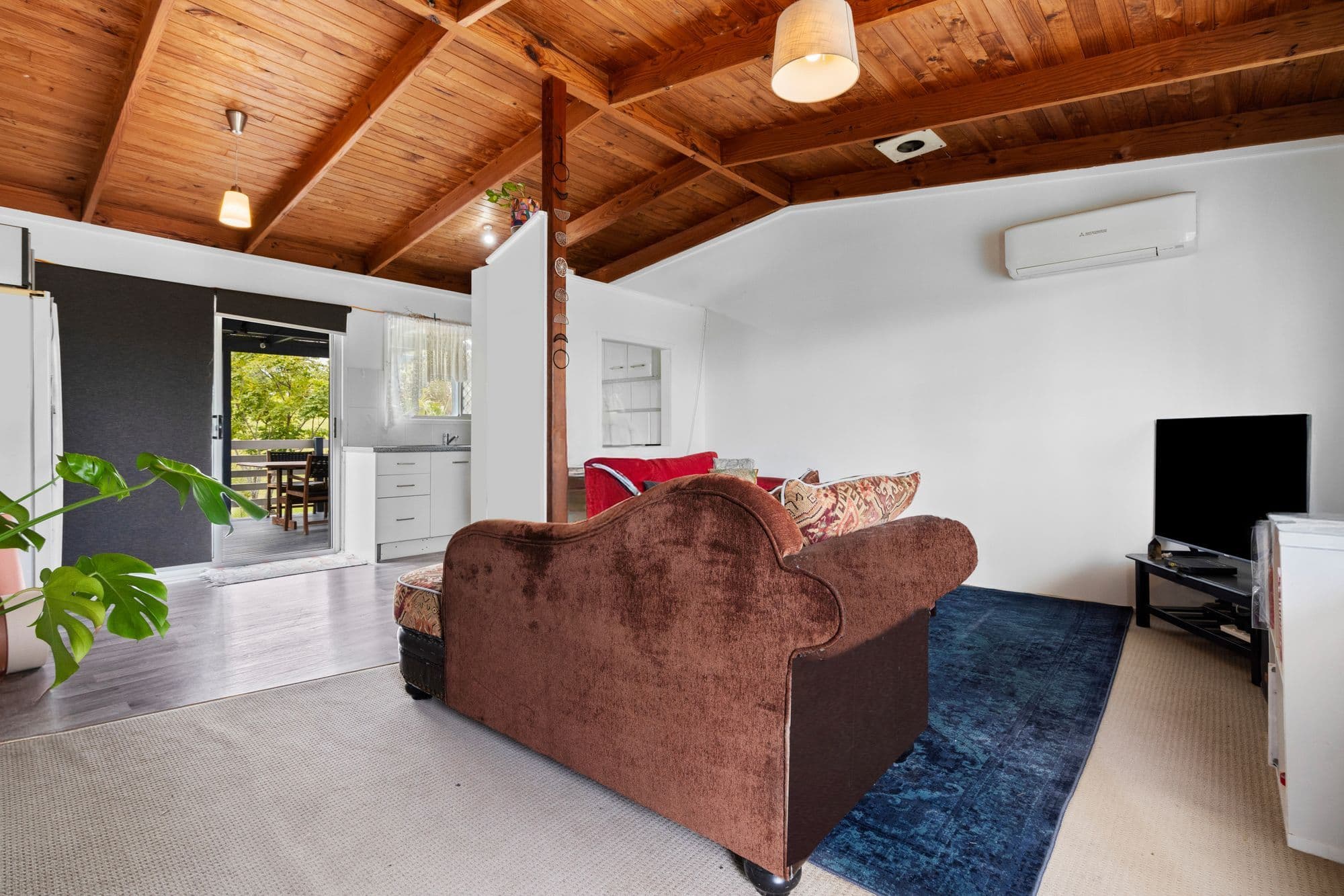 1 Natasha Court, Woodridge QLD 4114, Woodridge - Thumbnail 2