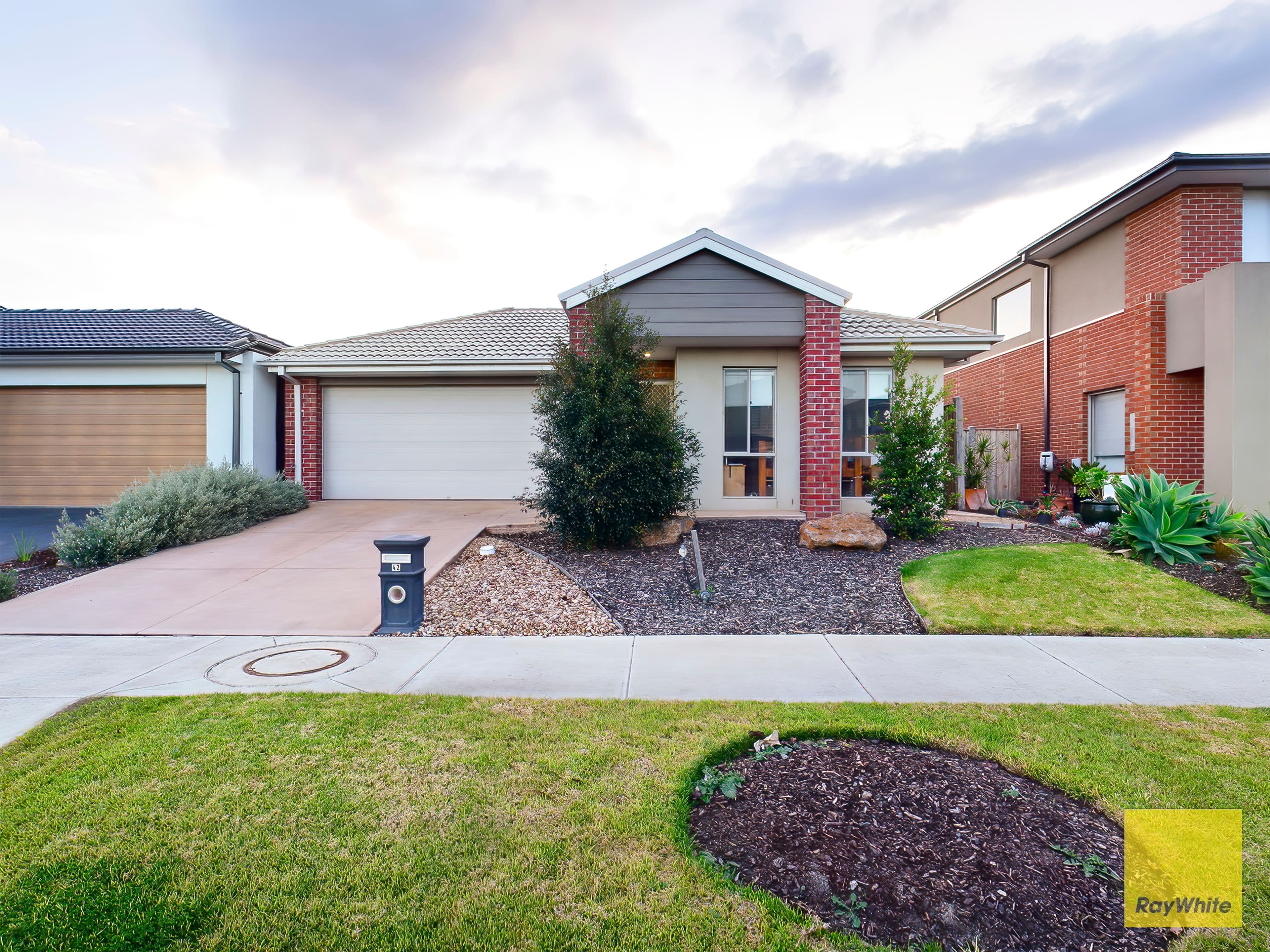 42 Kittyhawk Road, Point Cook VIC 3030, Point Cook - Image 1