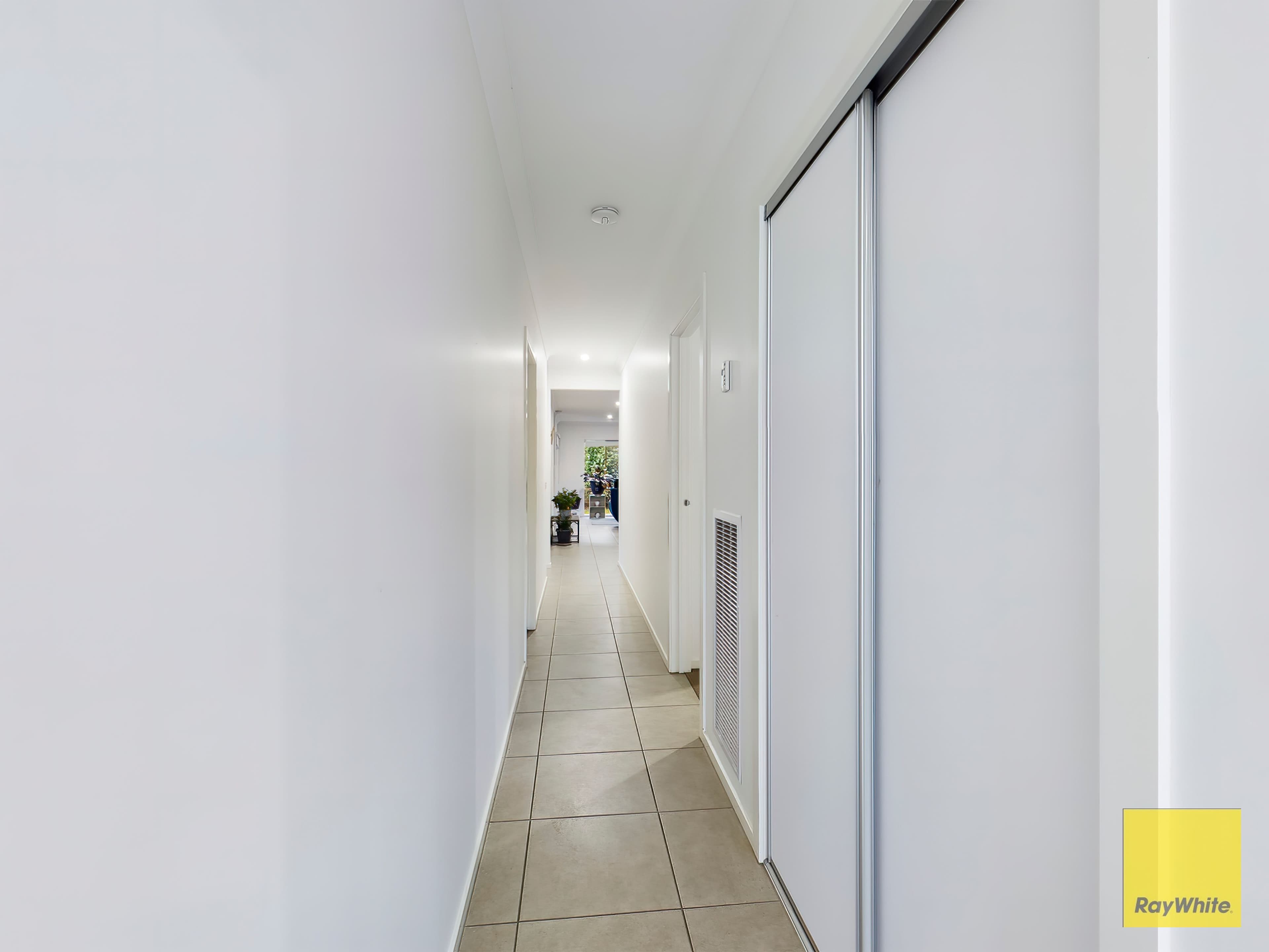 42 Kittyhawk Road, Point Cook VIC 3030, Point Cook - Thumbnail 3