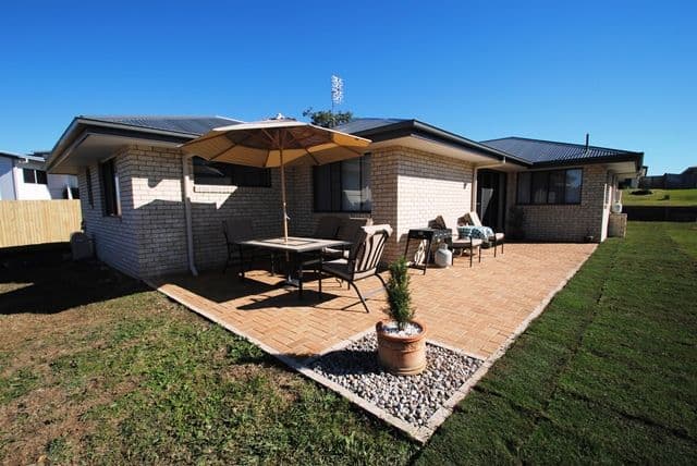 68 Gympie View Drive, SOUTHSIDE QLD 4570, Southside - Thumbnail 3