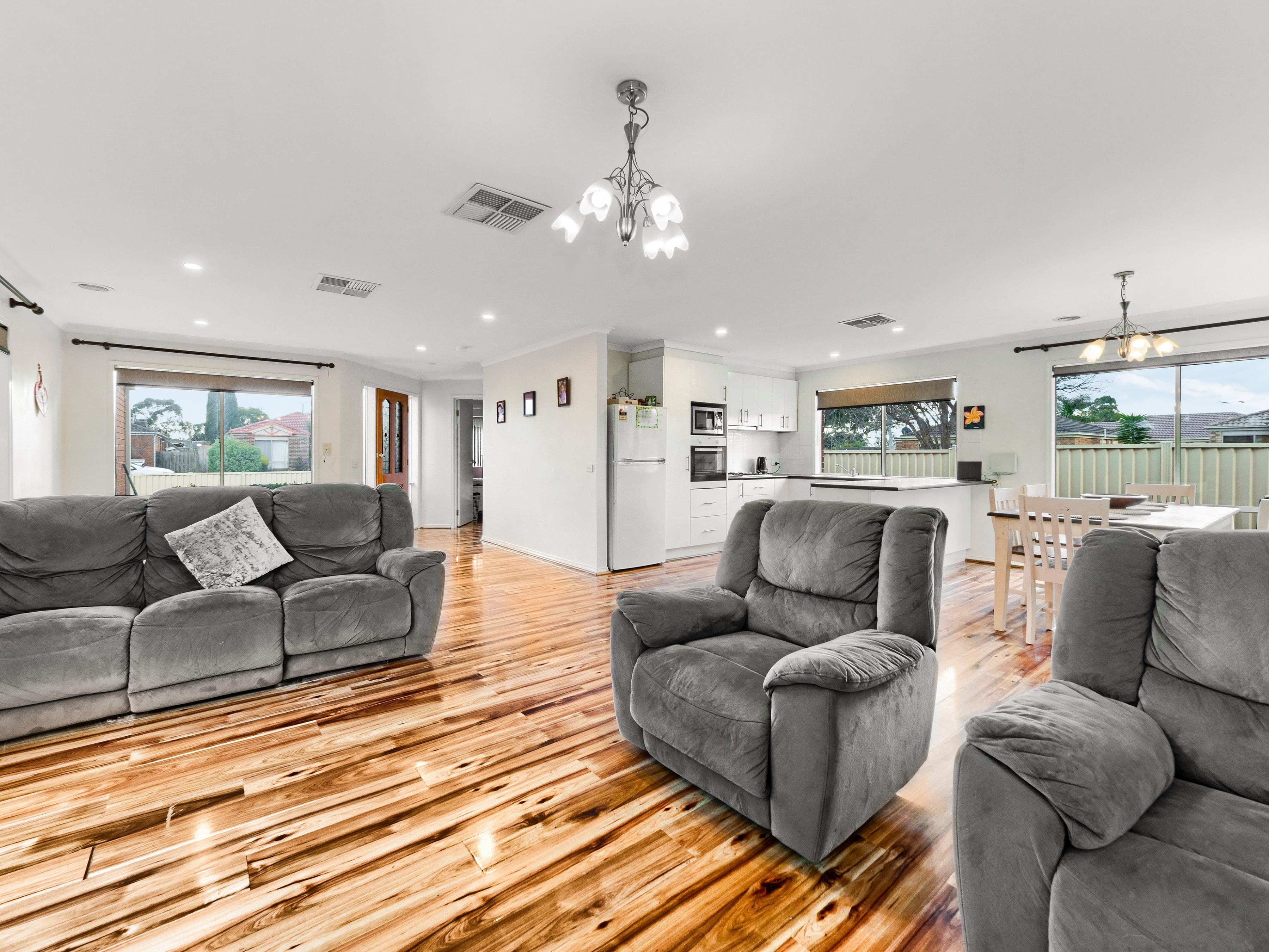 38 Joyce Street, Cranbourne West VIC 3977, Cranbourne West - Thumbnail 8
