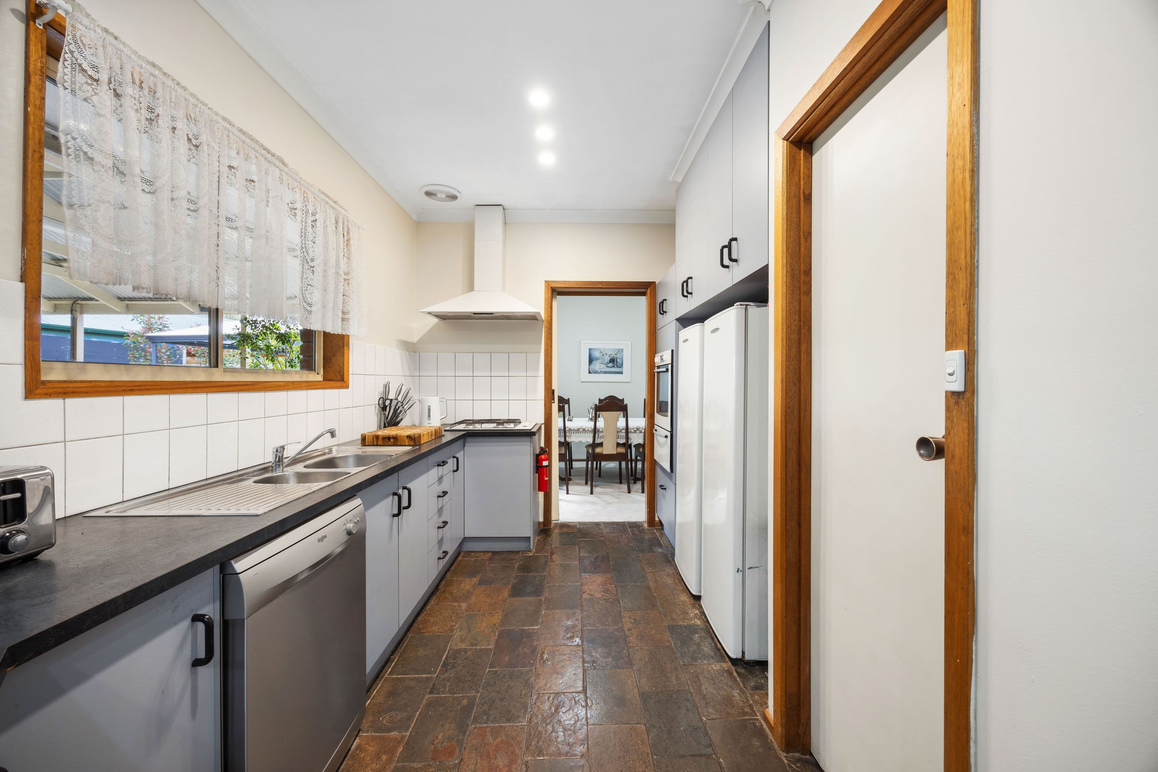 89 Fraser Avenue, Happy Valley SA 5159, Happy Valley - Thumbnail 4