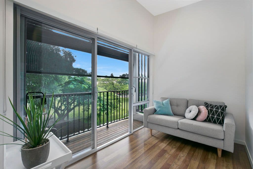 10 Nelson Street, Yeronga QLD 4104, Yeronga - Thumbnail 3