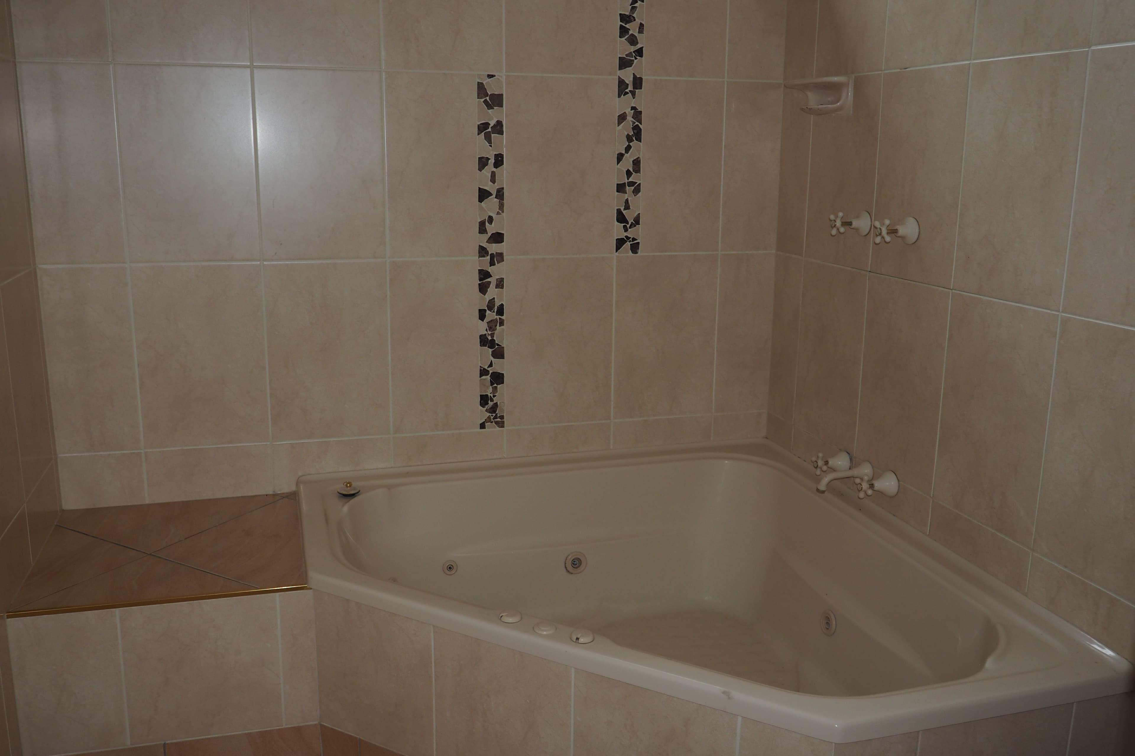 45 Richmond Lane, Maryborough QLD 4650, Maryborough - Thumbnail 2