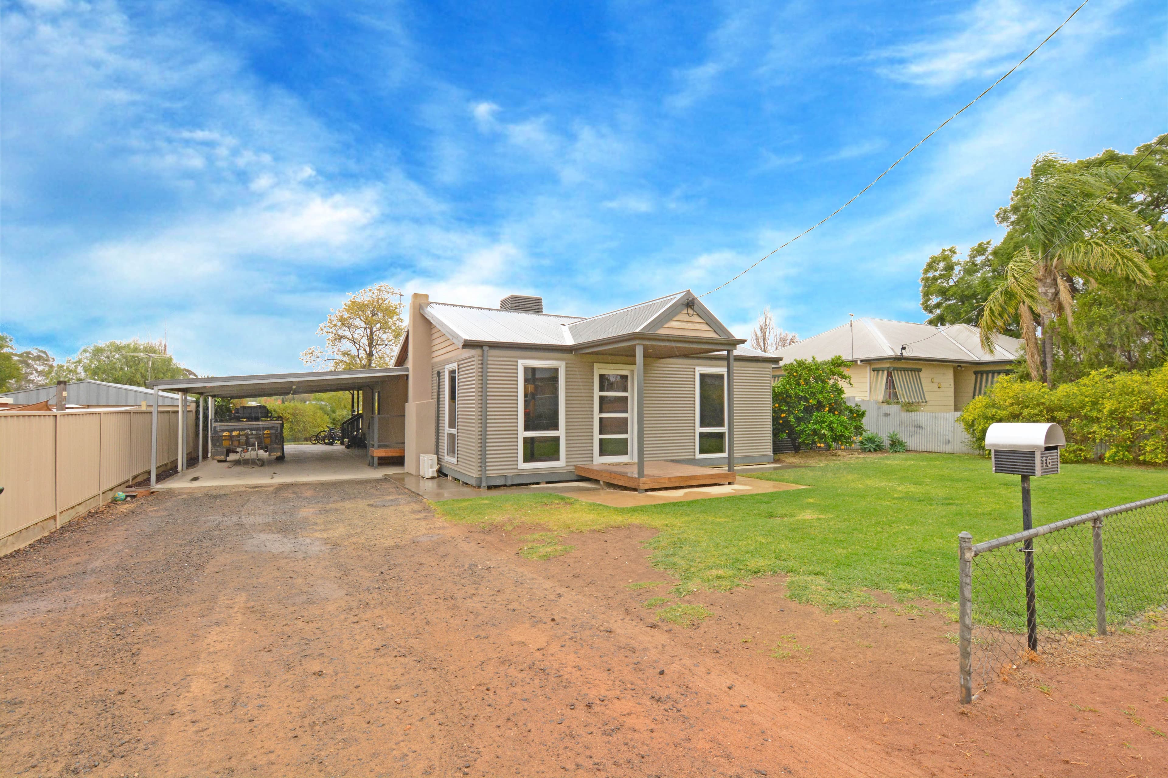 16 Emmett Street, Ouyen VIC 3490, Ouyen - Thumbnail 2