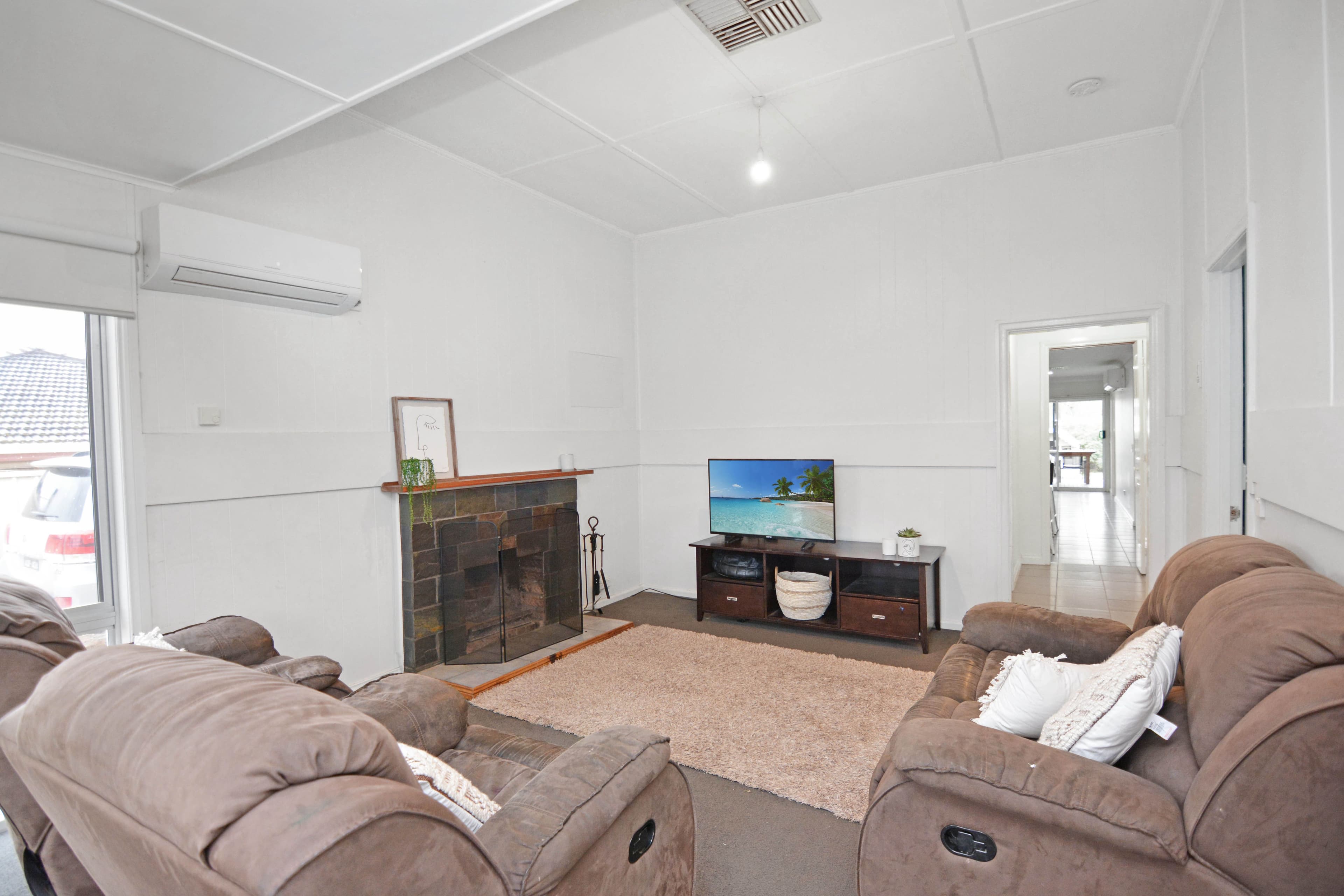 16 Emmett Street, Ouyen VIC 3490, Ouyen - Thumbnail 4