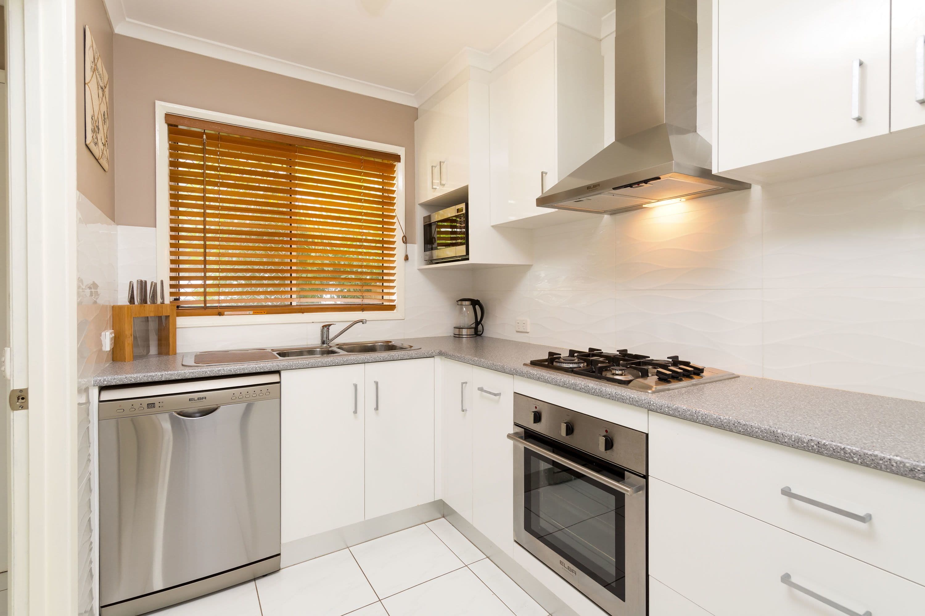 16 Michelle Avenue, Lavington NSW 2641, Lavington - Thumbnail 3