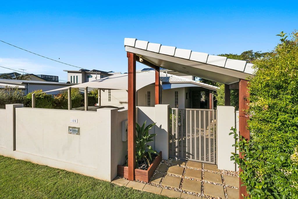 123 Gordon Street, Ormiston QLD 4160, Ormiston - Thumbnail 2