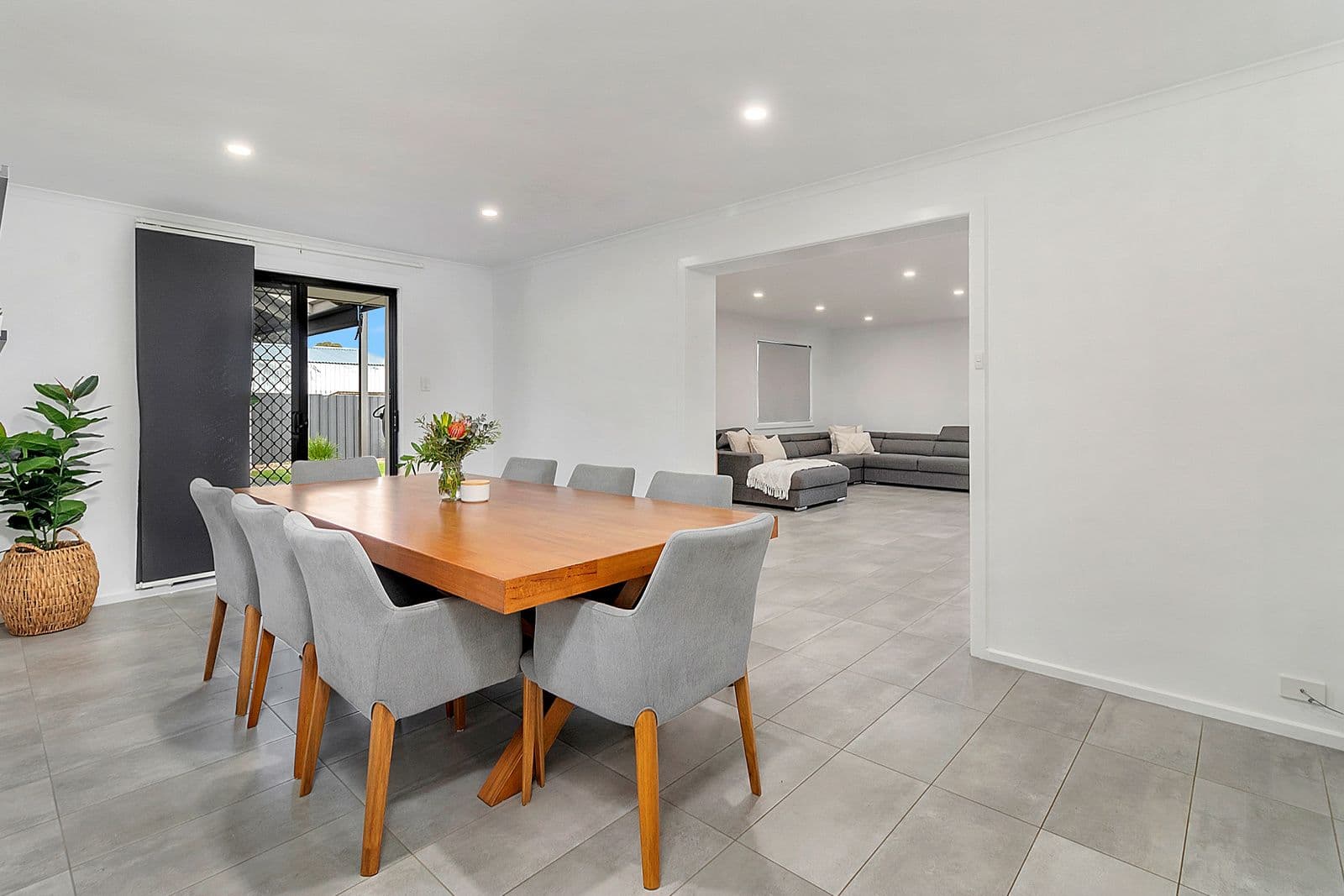18 Shandon Drive, Hillbank SA 5112, Hillbank - Thumbnail 2