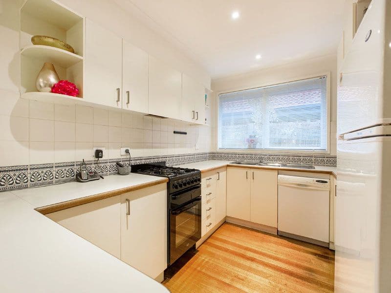 2 Westbury Court, DINGLEY VILLAGE VIC 3172, Dingley Village - Thumbnail 6
