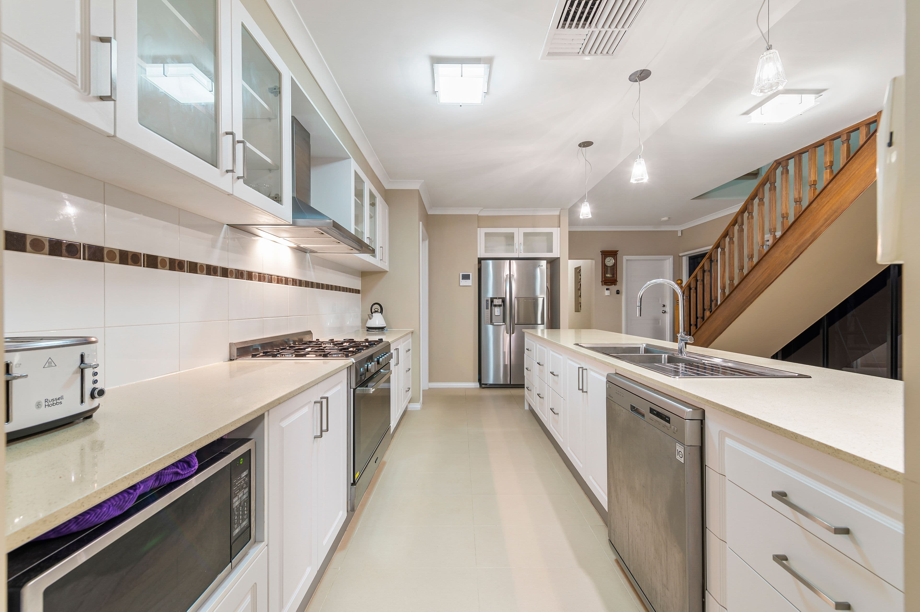 28 Monckton Place, Caroline Springs VIC 3023, Caroline Springs - Thumbnail 4