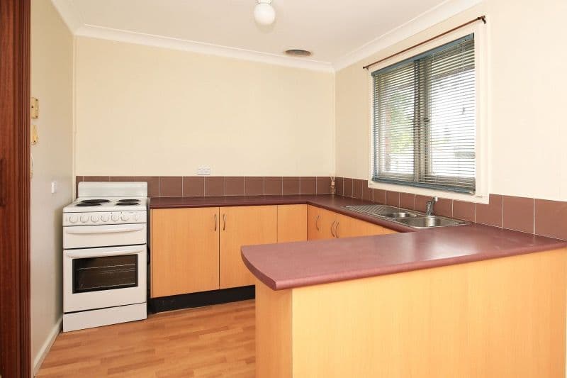 35 Sampson Crescent, Bomaderry NSW 2541, Bomaderry - Thumbnail 4