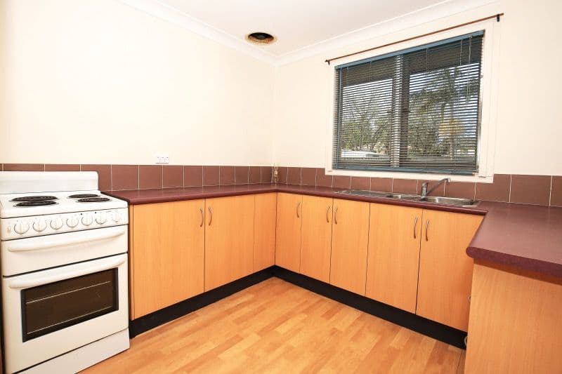 35 Sampson Crescent, Bomaderry NSW 2541, Bomaderry - Thumbnail 5