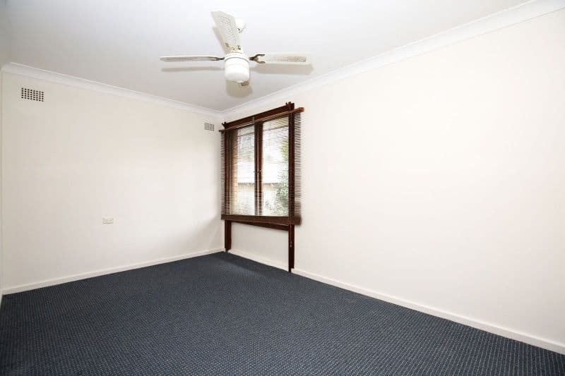 35 Sampson Crescent, Bomaderry NSW 2541, Bomaderry - Thumbnail 6