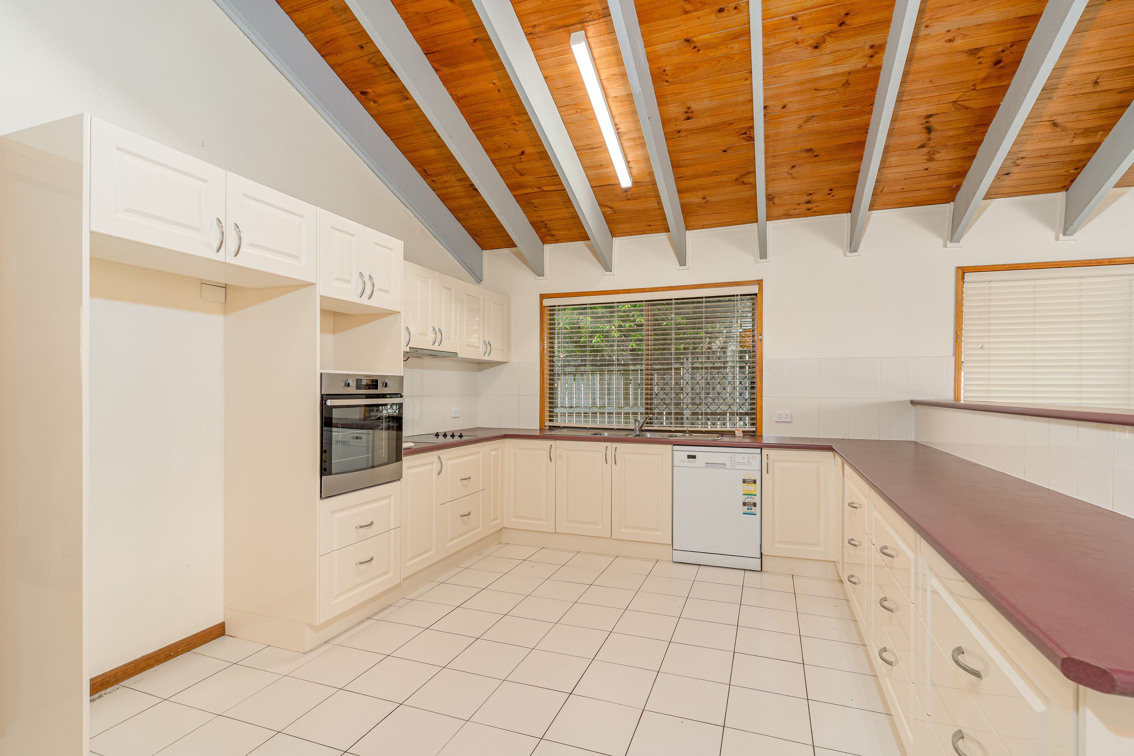 14 Mahala Court, Rochedale South QLD 4123, Rochedale South - Thumbnail 7