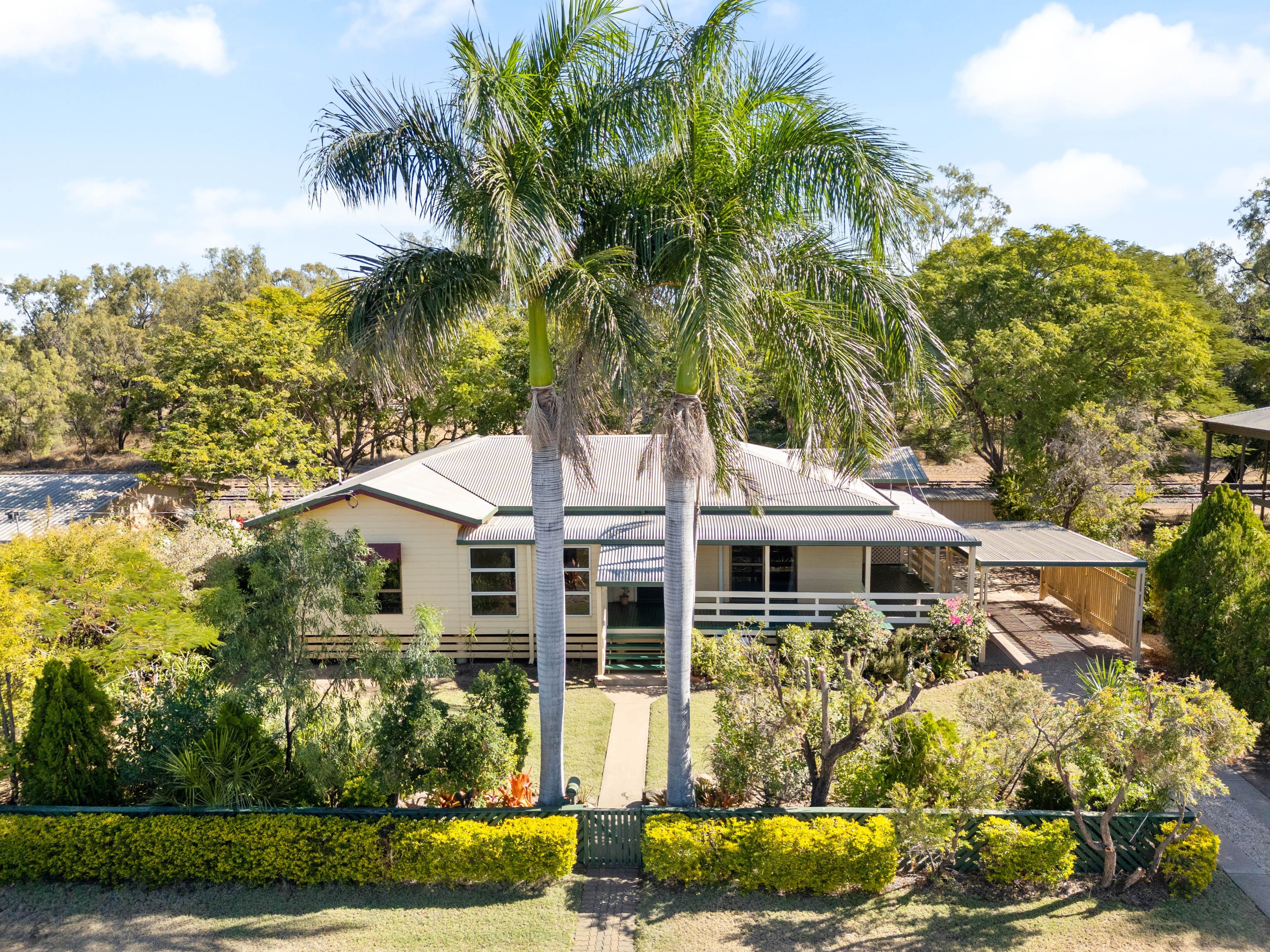 27 Baker Street, Emerald QLD 4720, Emerald - Image 1
