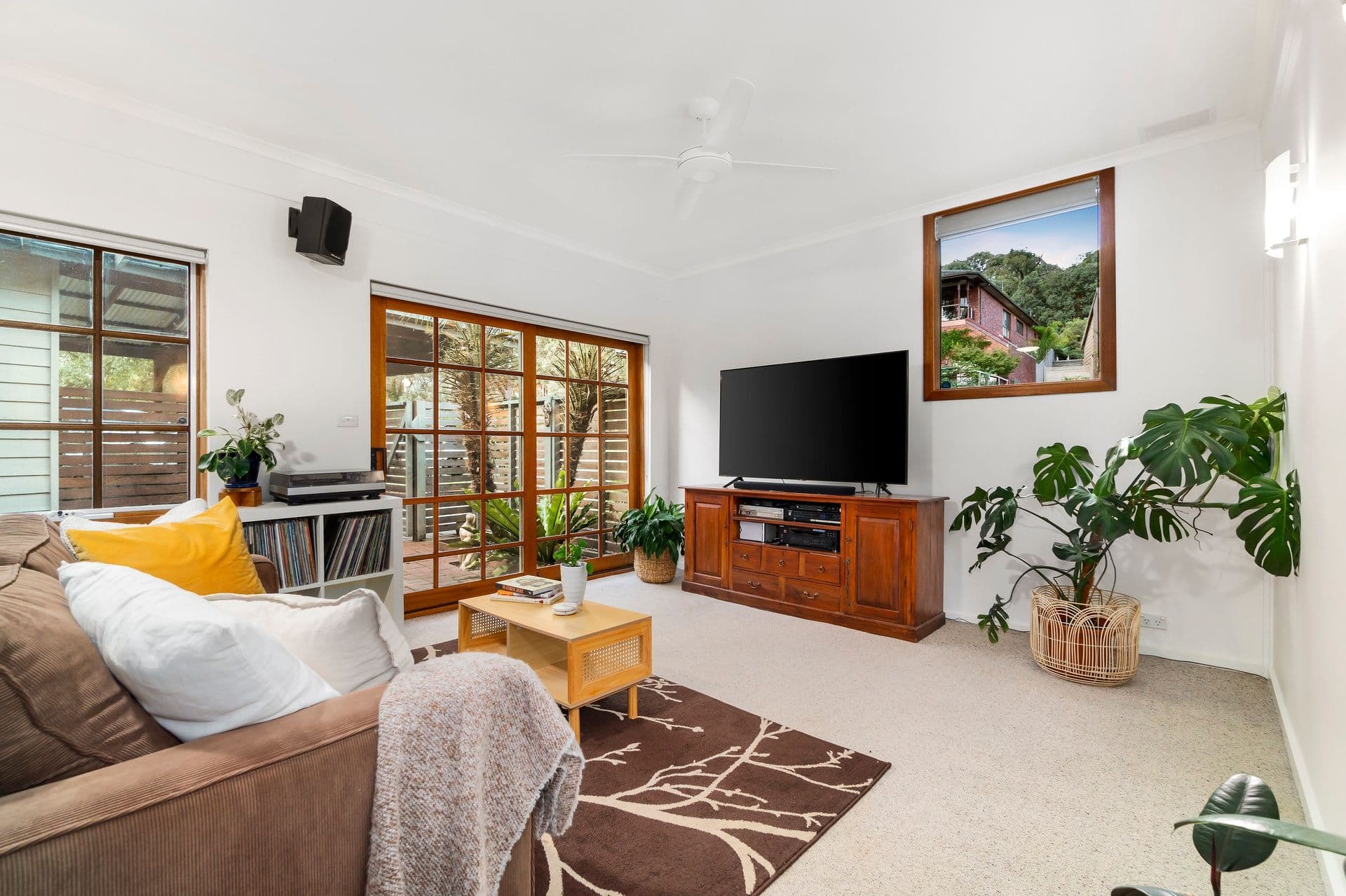 11 Lanvos Drive, Diamond Creek VIC 3089, Diamond Creek - Thumbnail 3