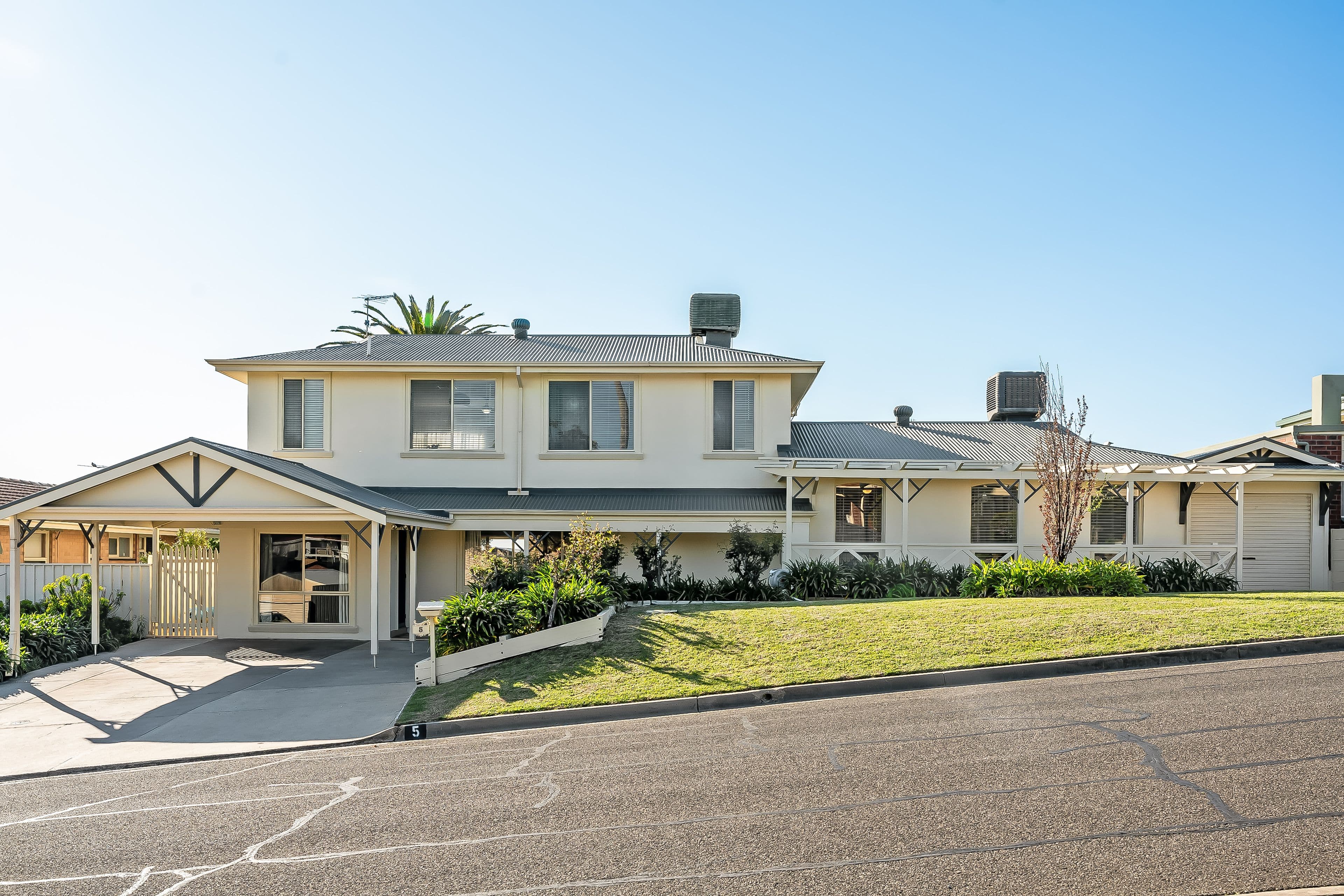 5 Taeping Street, Hallett Cove SA 5158, Hallett Cove - Image 1