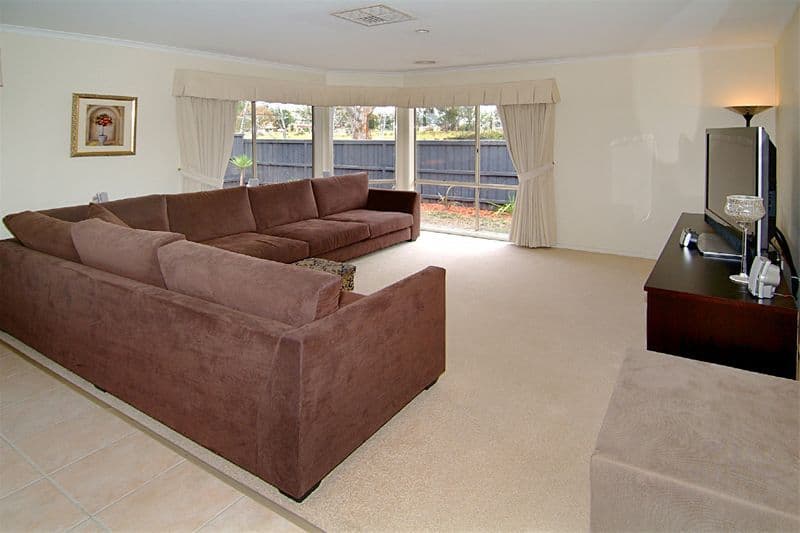 23  Yellowbox Avenue, SOUTH MORANG VIC 3752, South Morang - Thumbnail 4