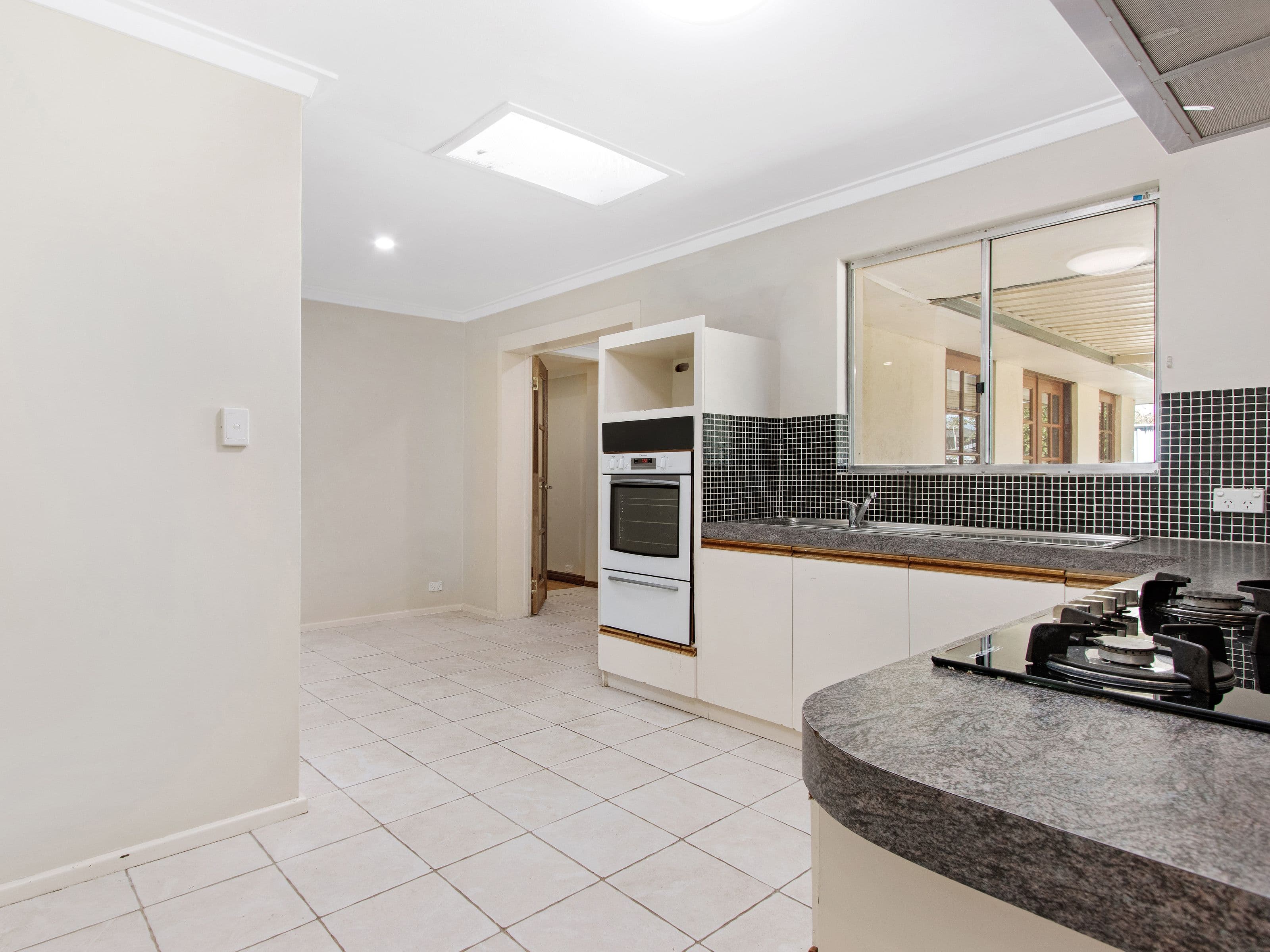 125 Rae Road, Safety Bay WA 6169, Safety Bay - Thumbnail 4