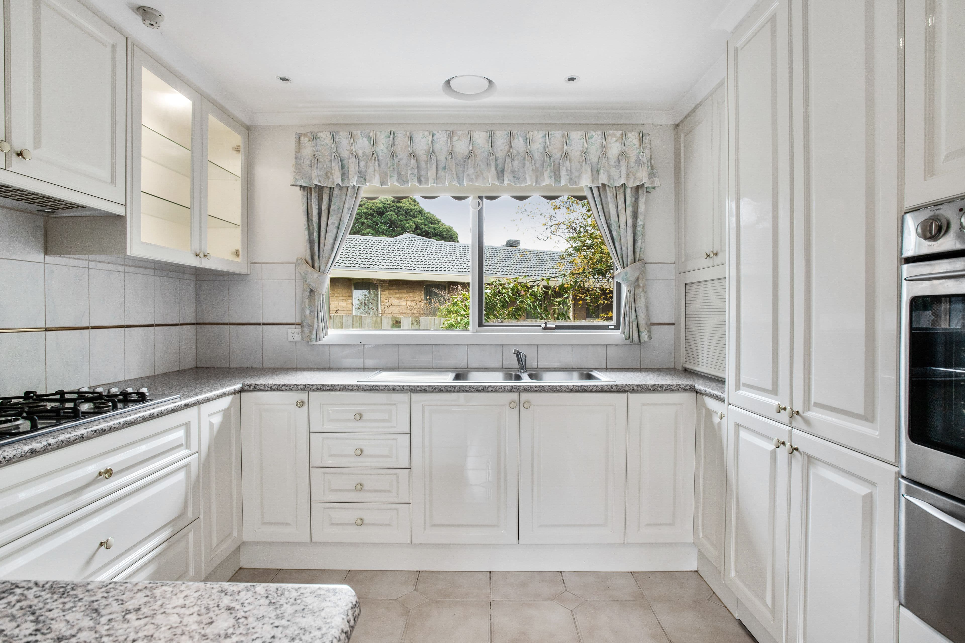 28 Village Green, Chirnside Park VIC 3116, Chirnside Park - Thumbnail 3