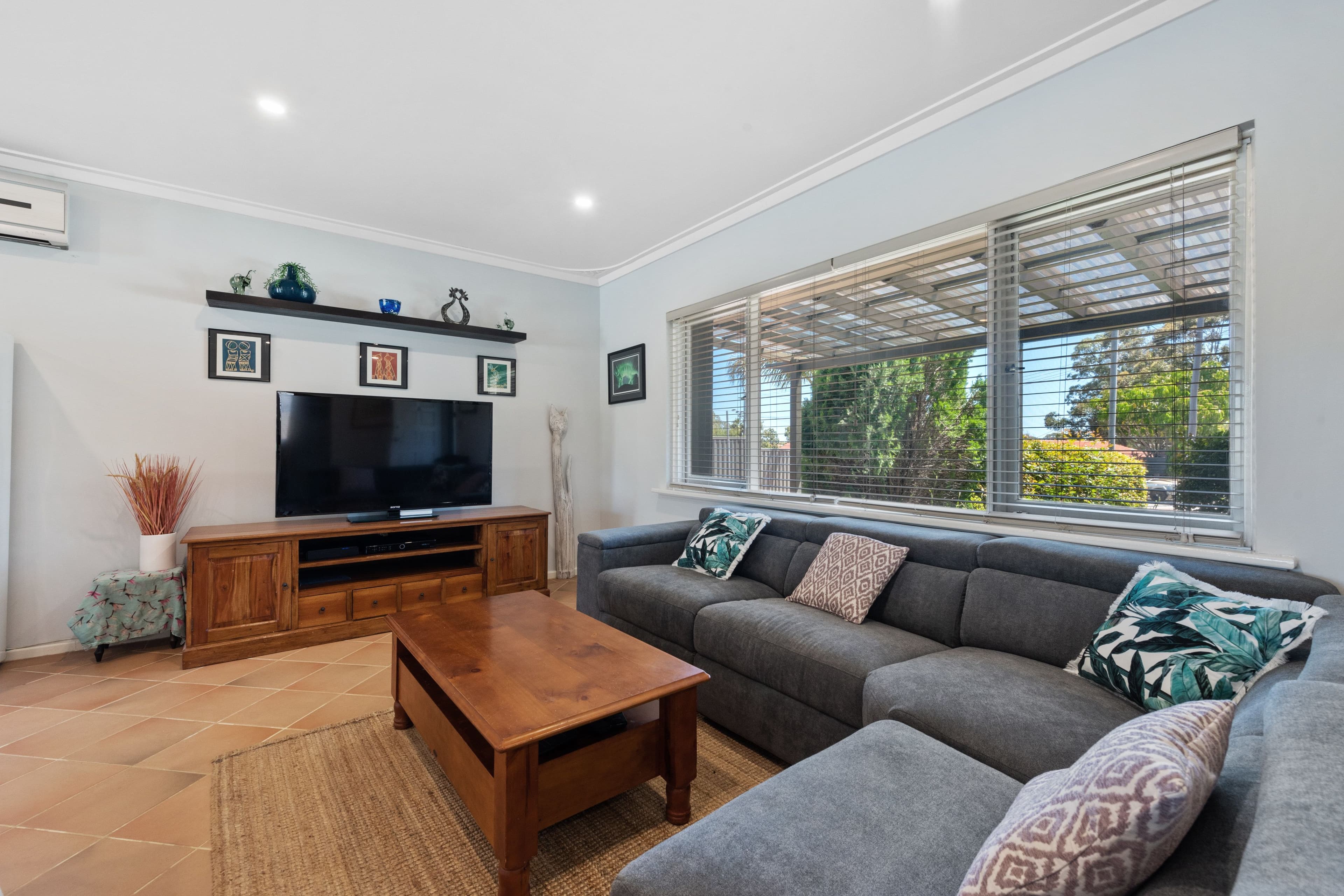 4 Illyarrie Street, Greenwood WA 6024, Greenwood - Thumbnail 5