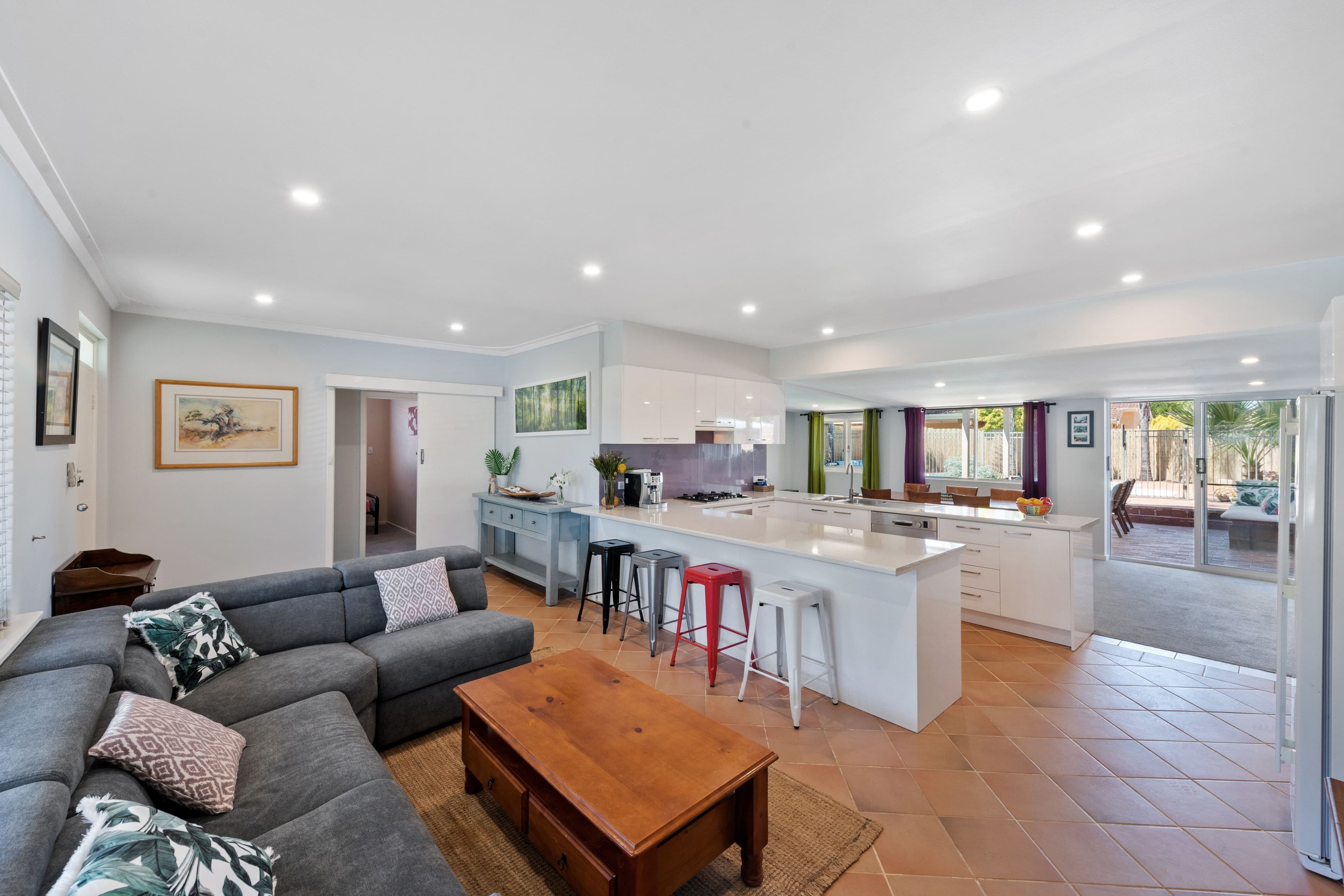 4 Illyarrie Street, Greenwood WA 6024, Greenwood - Thumbnail 6