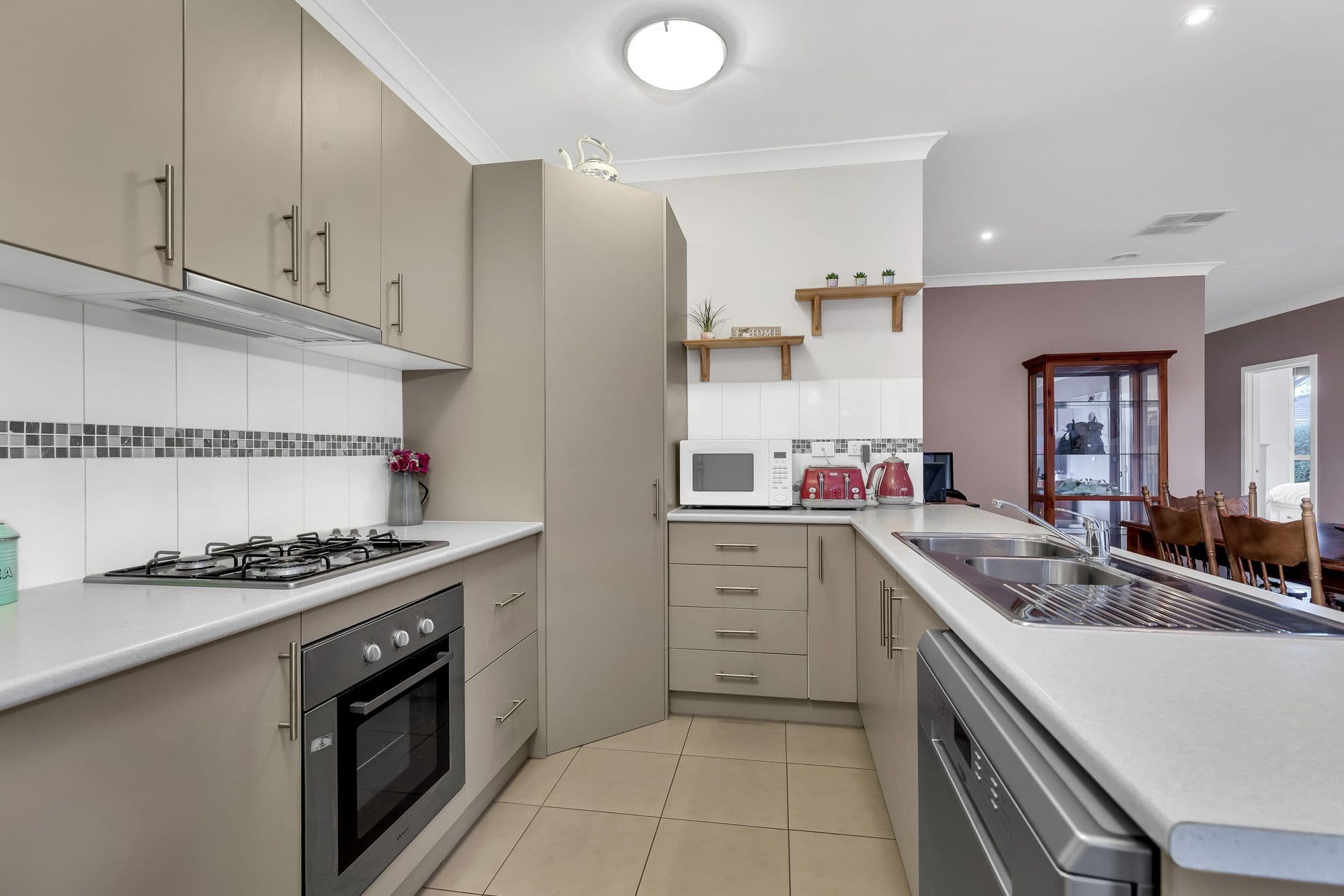 2 Gale Avenue, Tarneit VIC 3029, Tarneit - Thumbnail 4