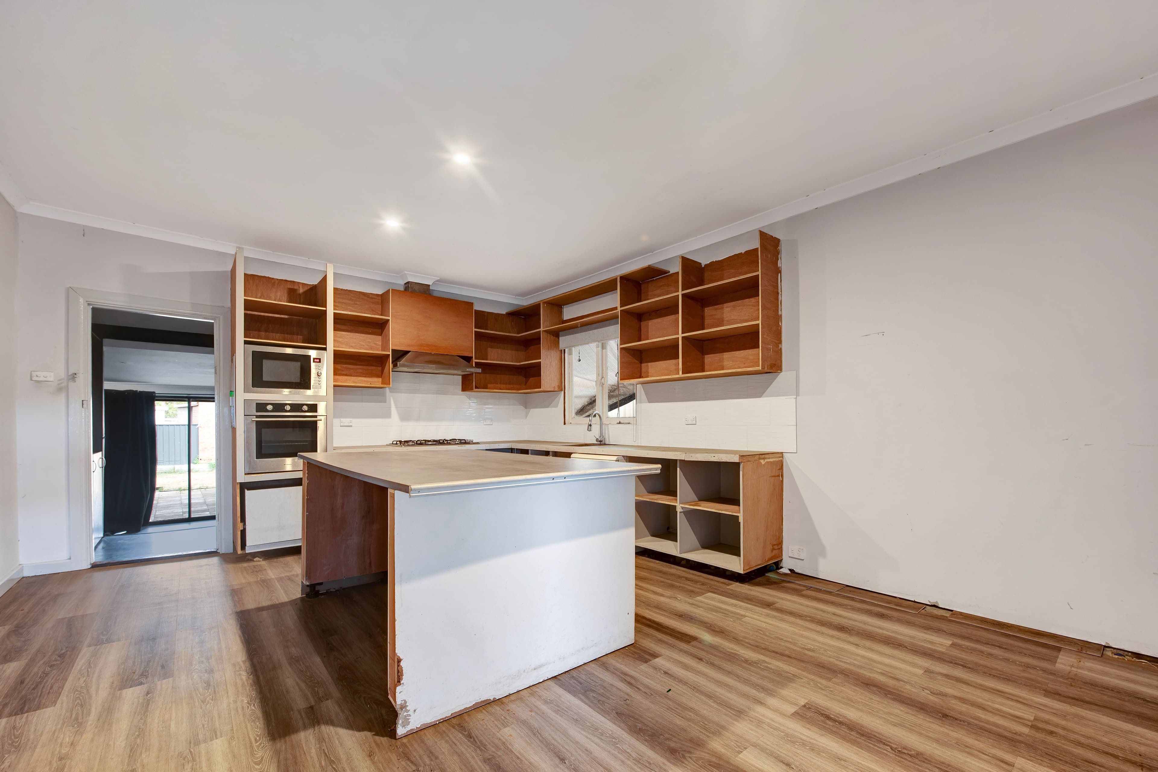 55 Eastern Road, Geraldton WA 6530, Geraldton - Thumbnail 2