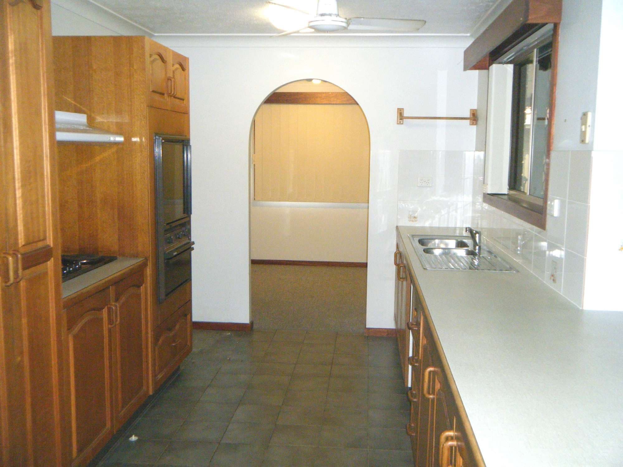16 Malaga Street, KIRWAN QLD 4817, Kirwan - Thumbnail 4
