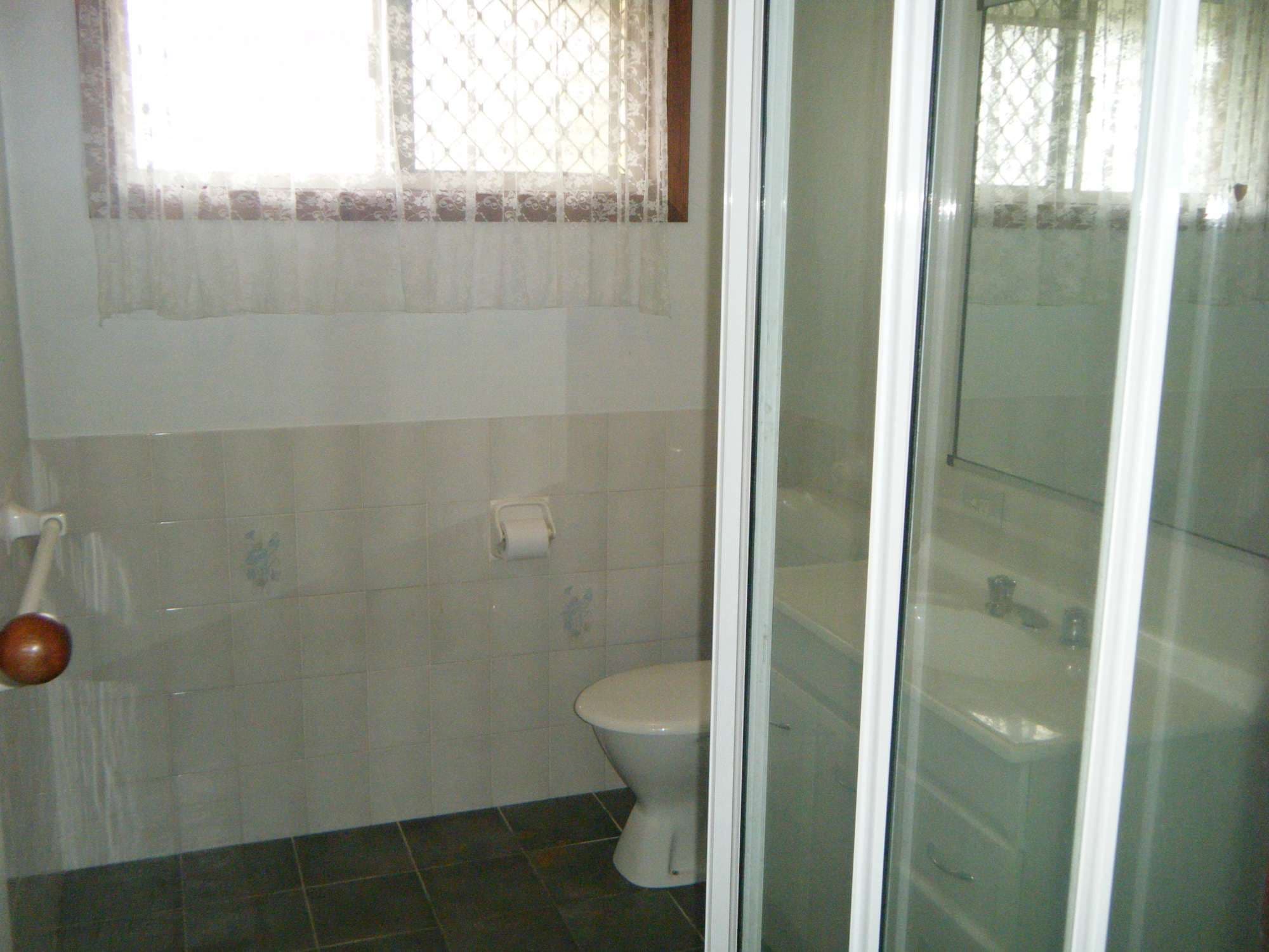 16 Malaga Street, KIRWAN QLD 4817, Kirwan - Thumbnail 8