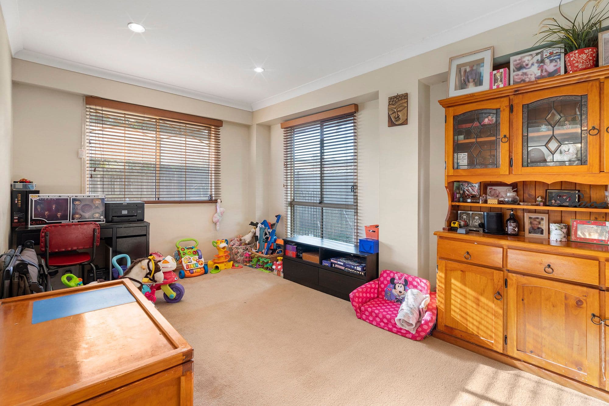 10 Sabak Street, Tanah Merah QLD 4128, Tanah Merah - Thumbnail 3